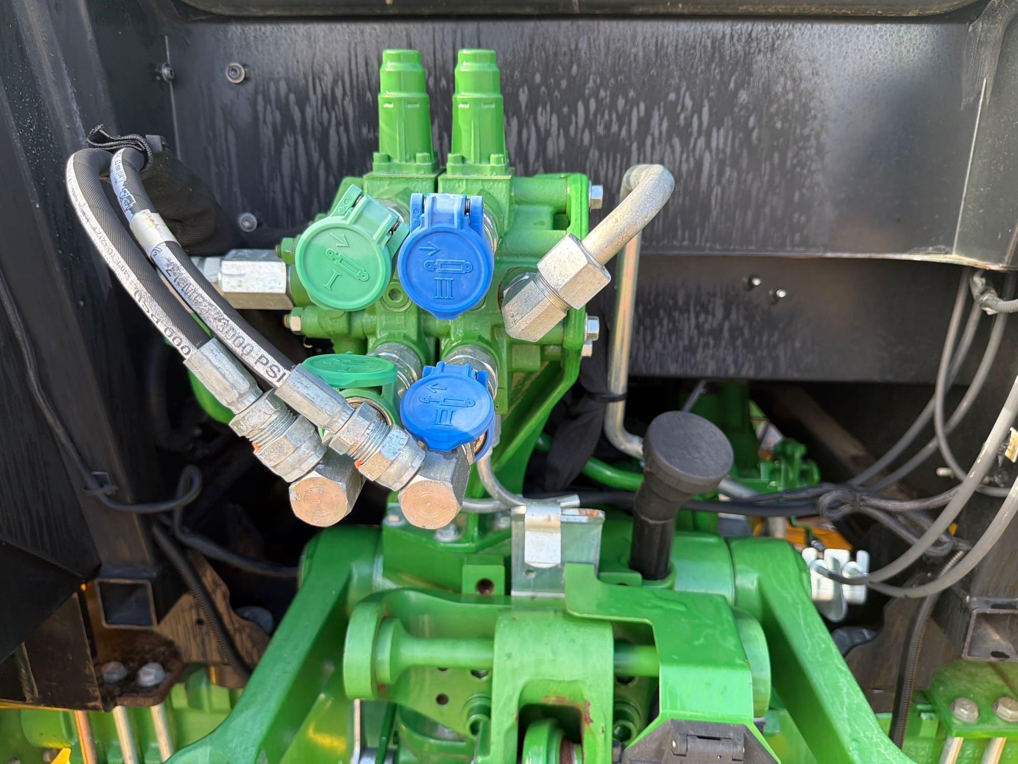 John Deere 5100E
