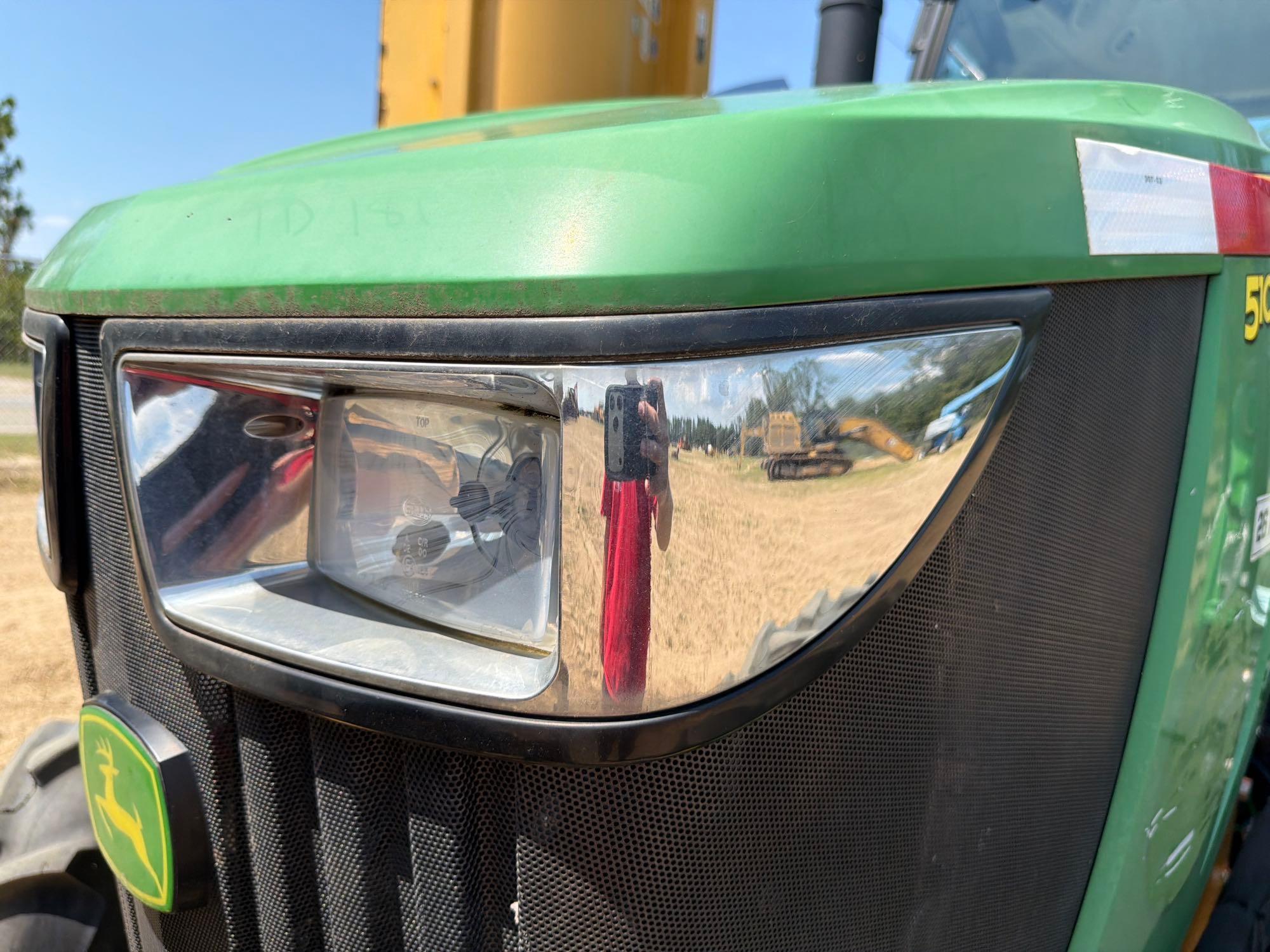 John Deere 5100E