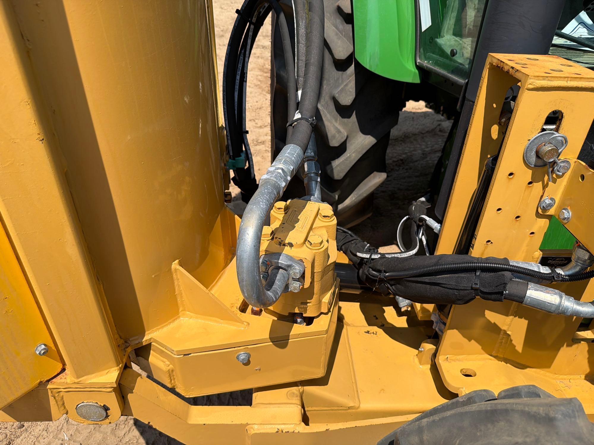 John Deere 5100E
