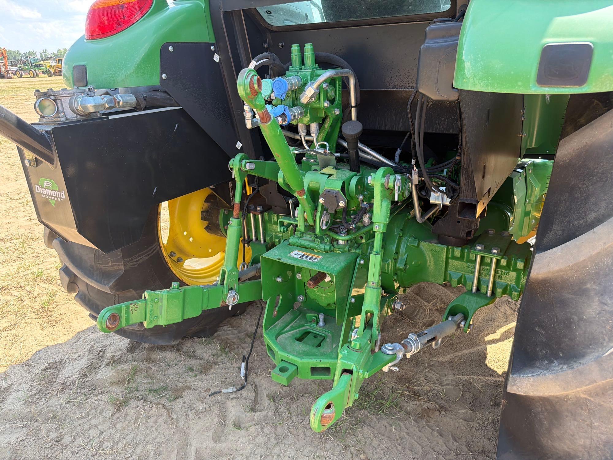 John Deere 5100E