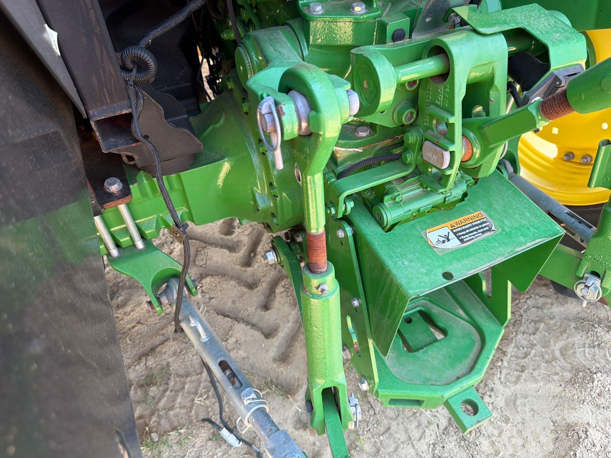 John Deere 5100E