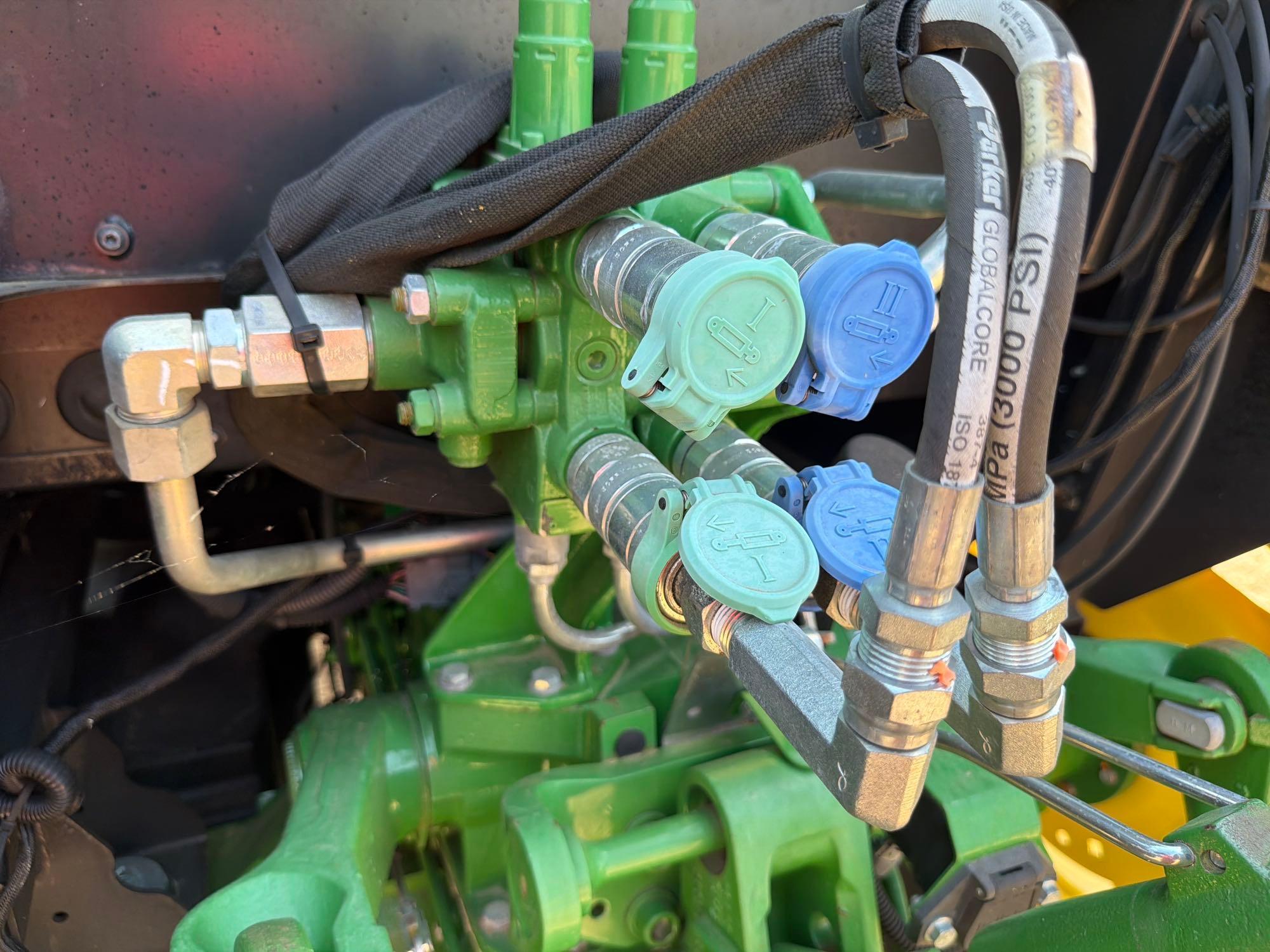 John Deere 5100E