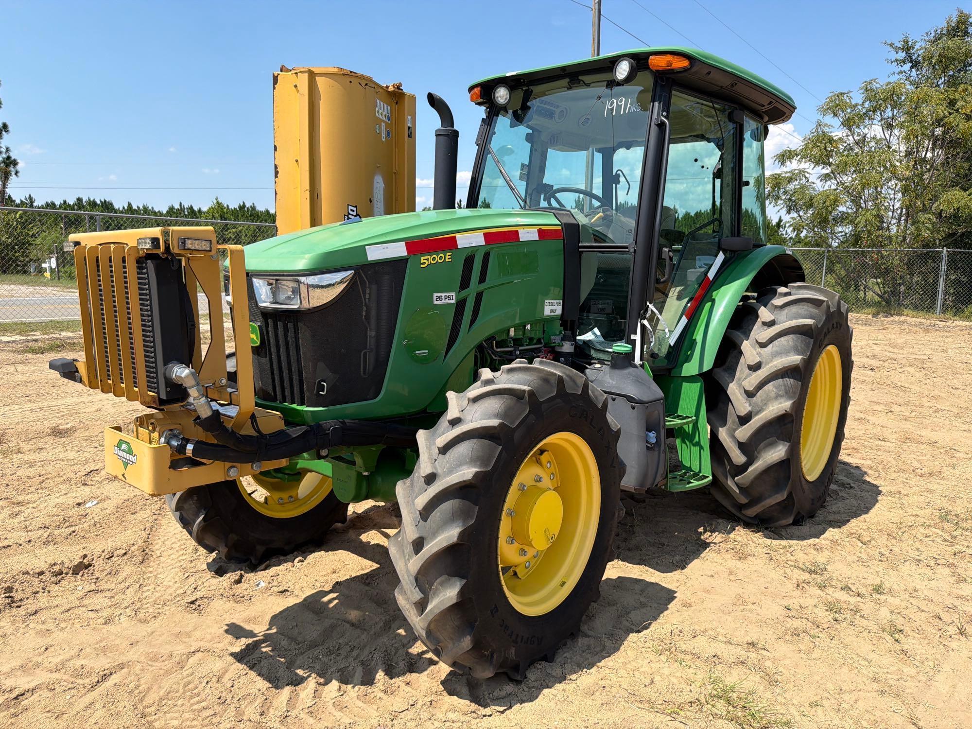 John Deere 5100E