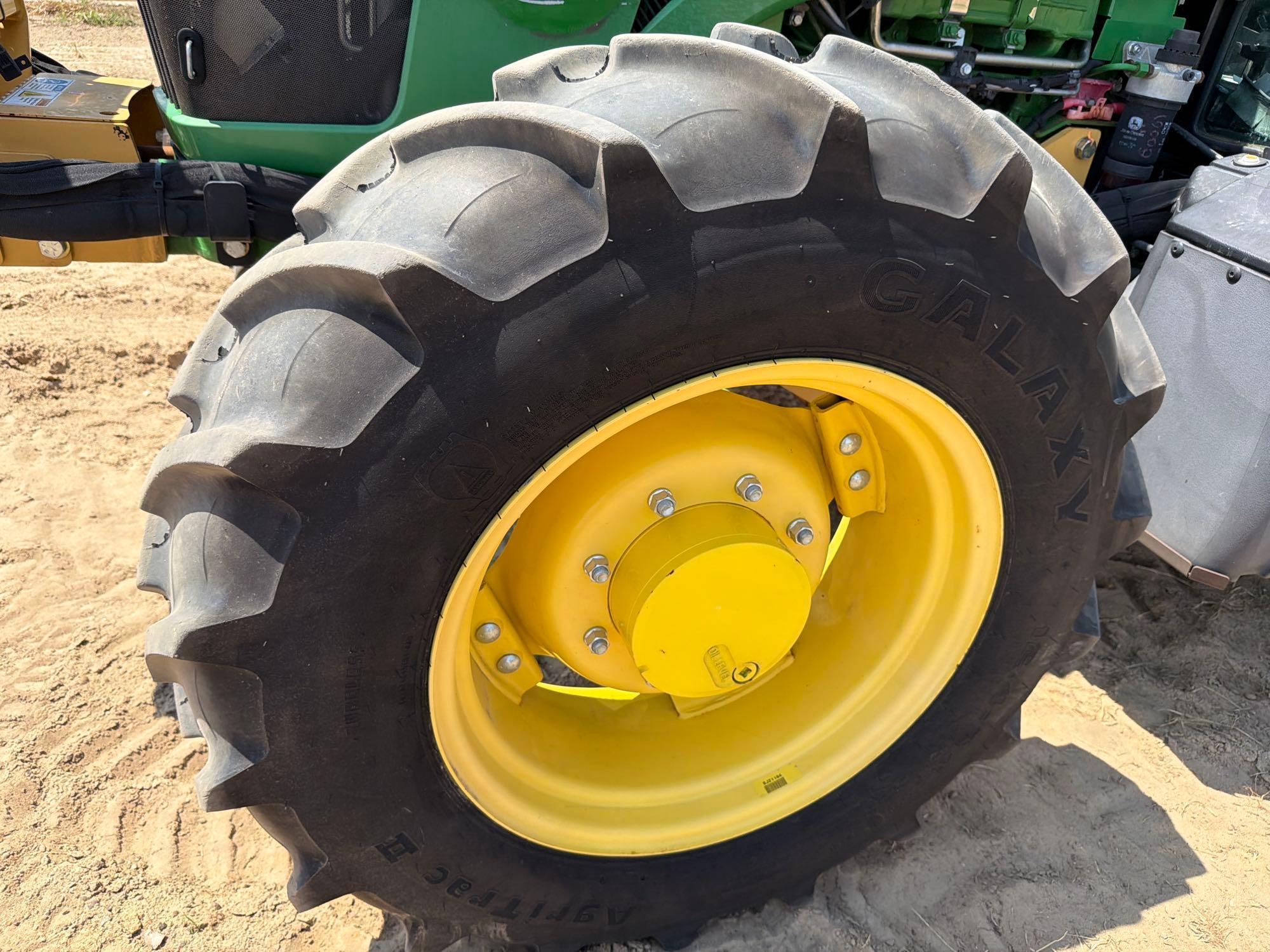 John Deere 5100E