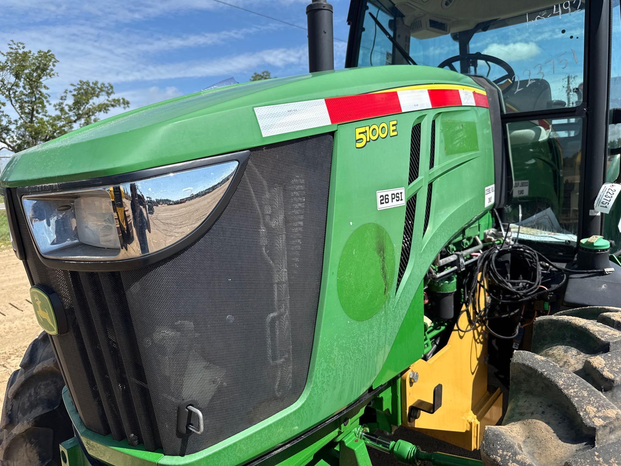 John Deere 5100E