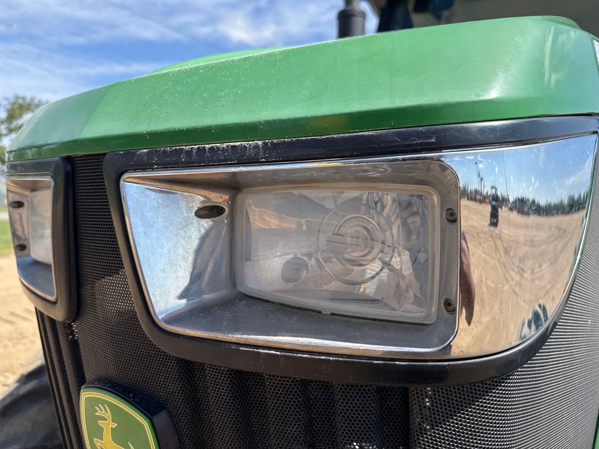 John Deere 5100E
