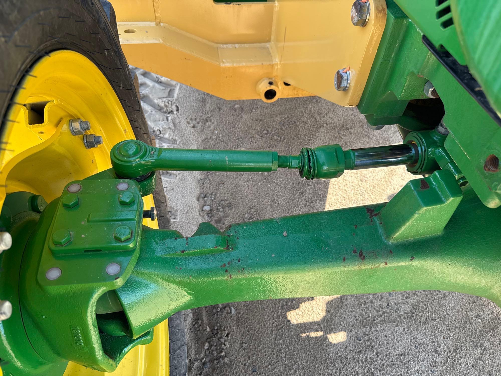 John Deere 5100E