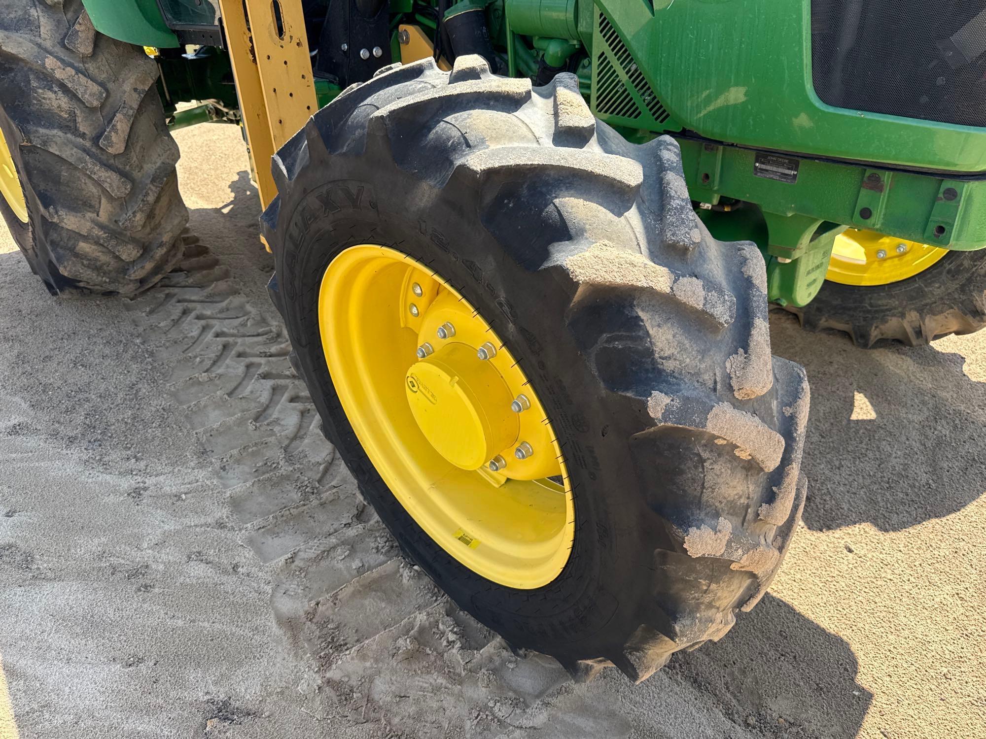 John Deere 5100E