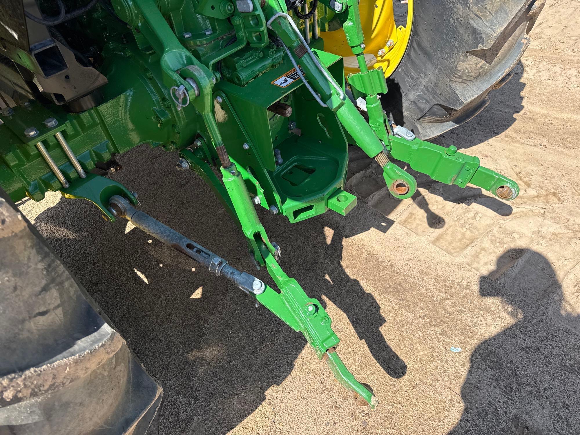 John Deere 5100E