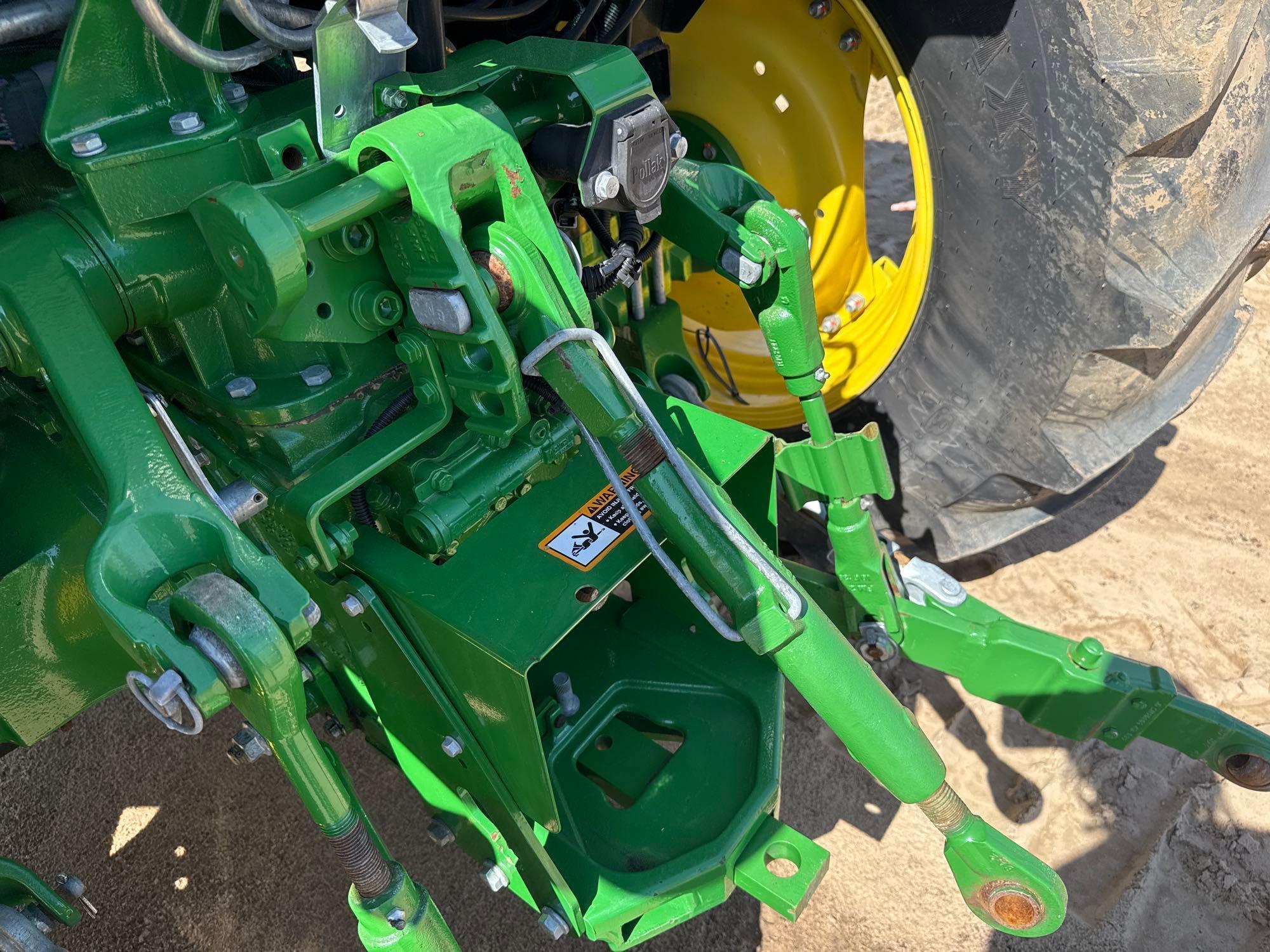 John Deere 5100E