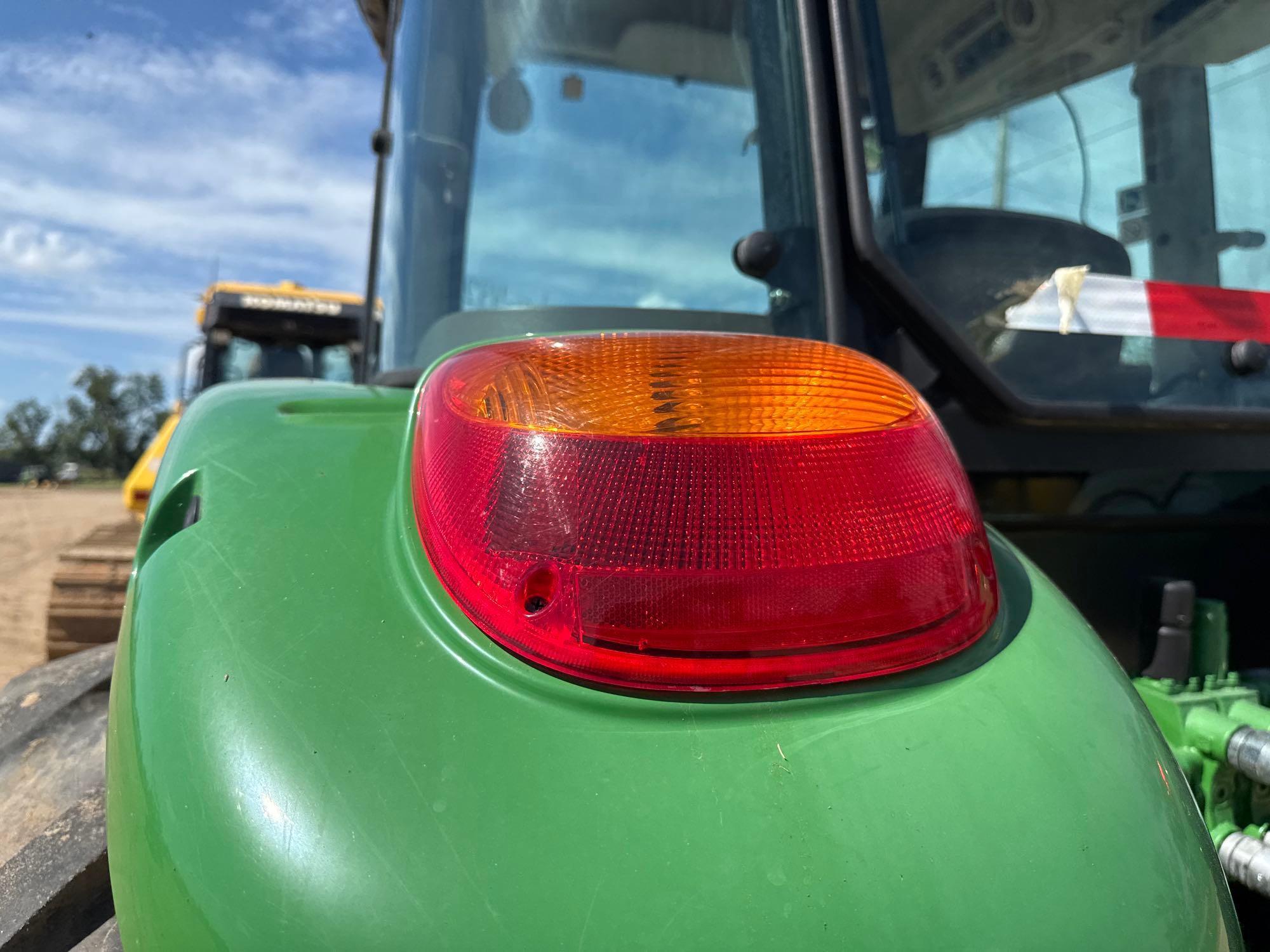 John Deere 5100E