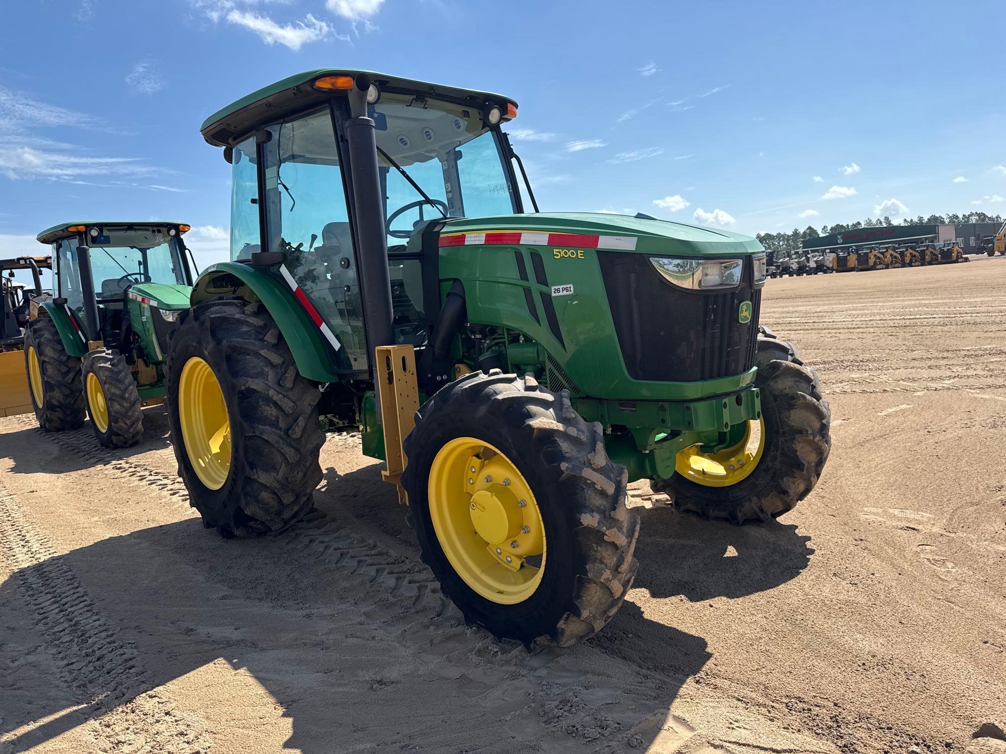 John Deere 5100E