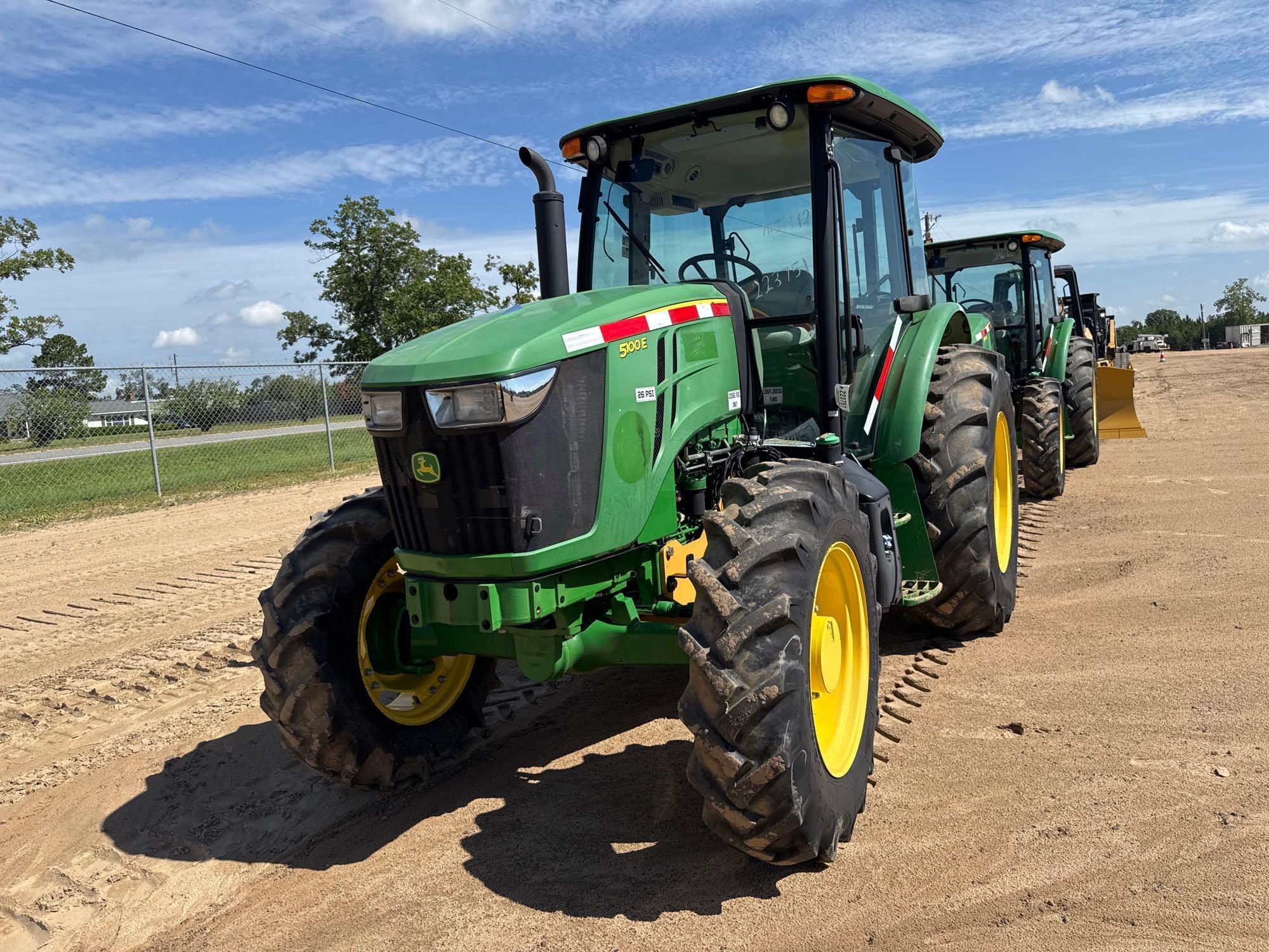 John Deere 5100E