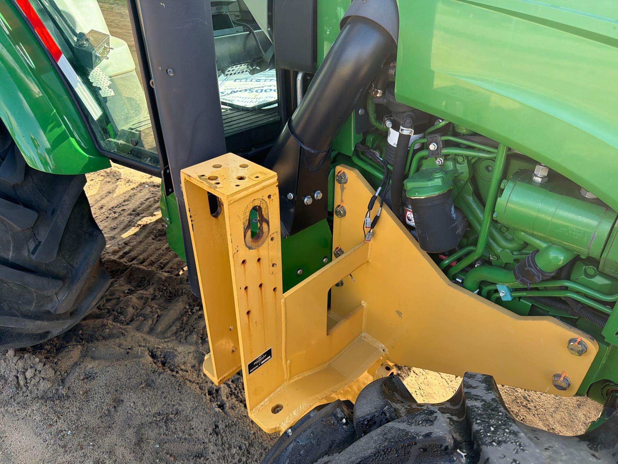 John Deere 5100E