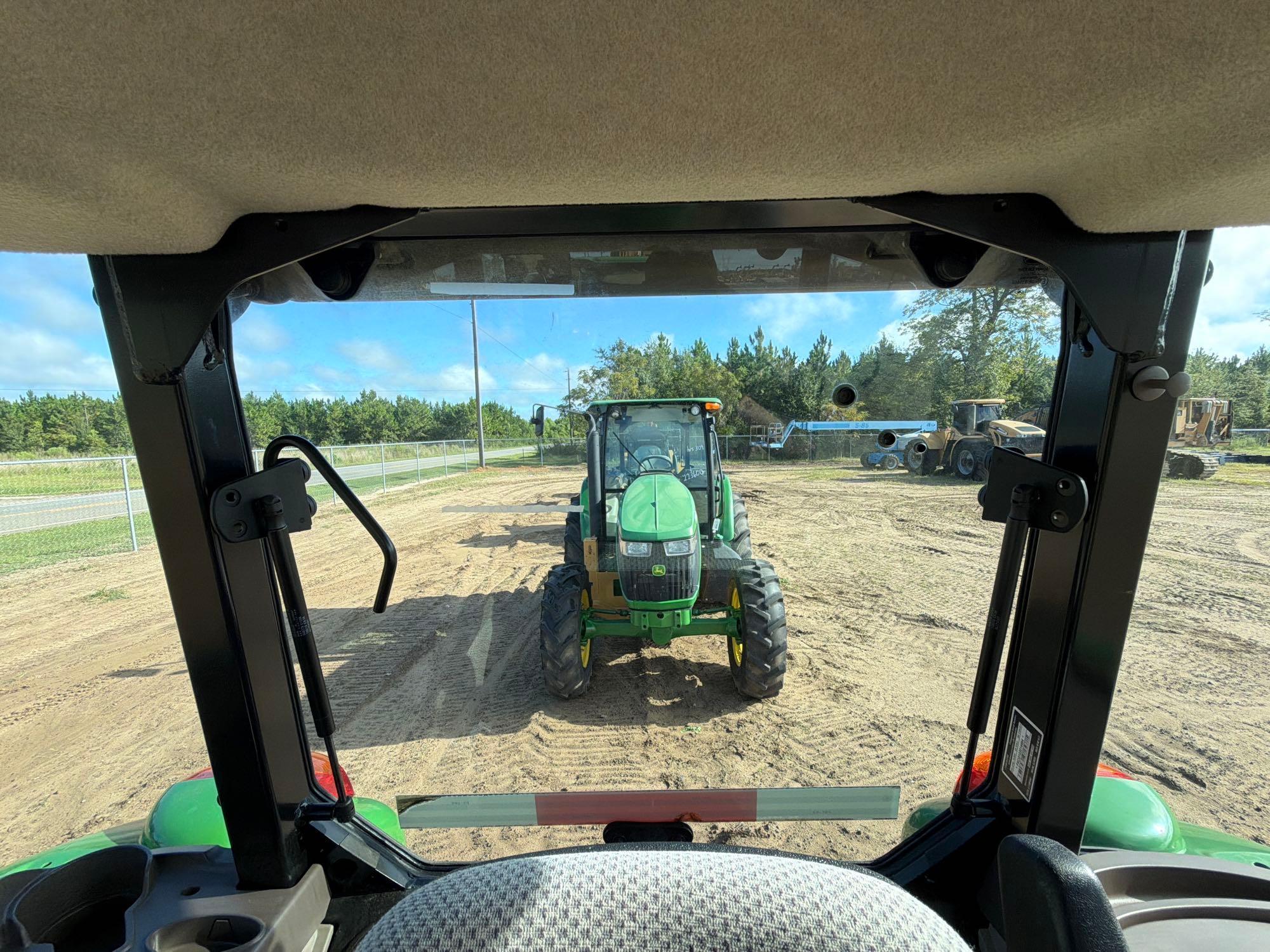 John Deere 5100E