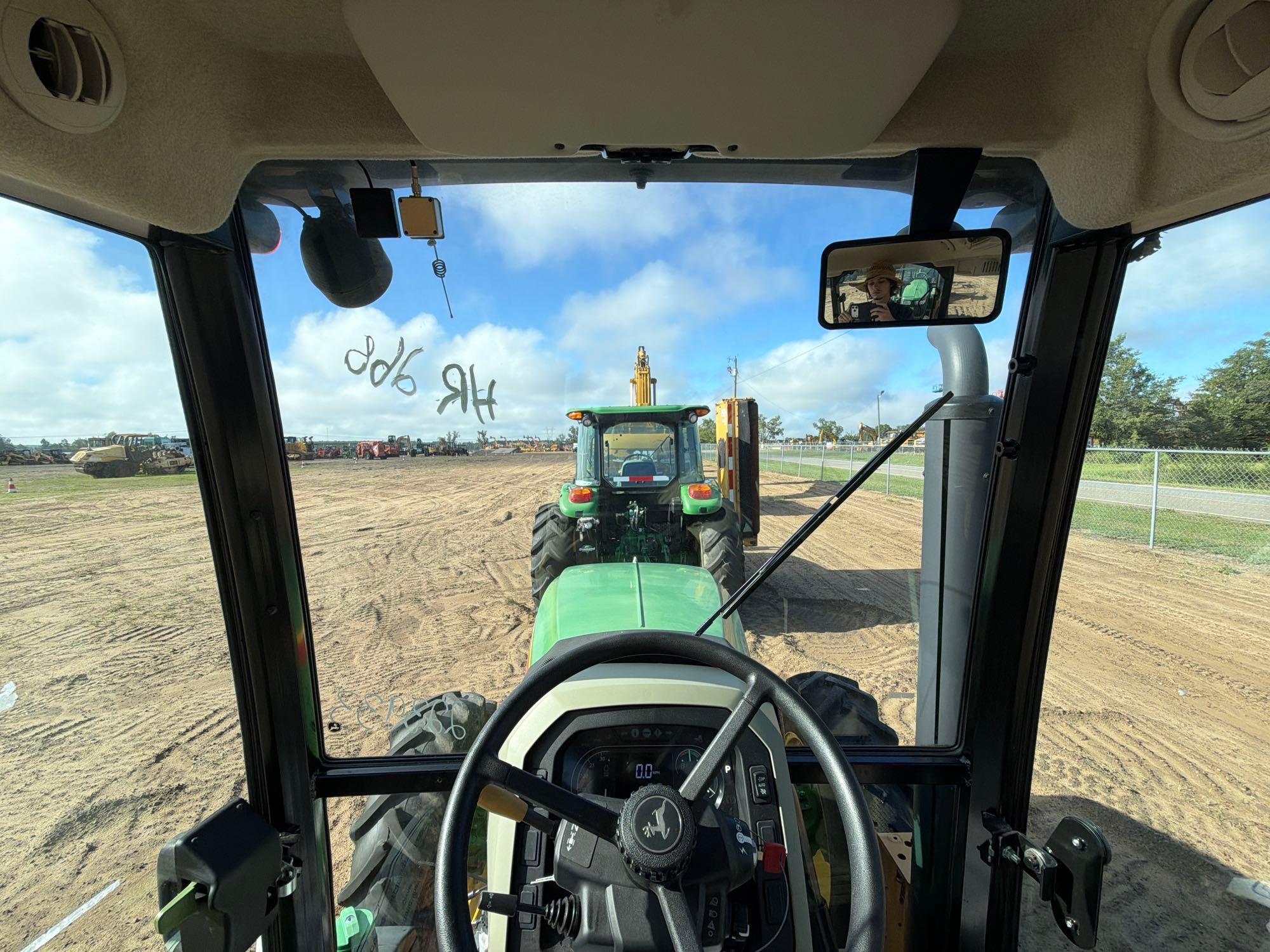 John Deere 5100E