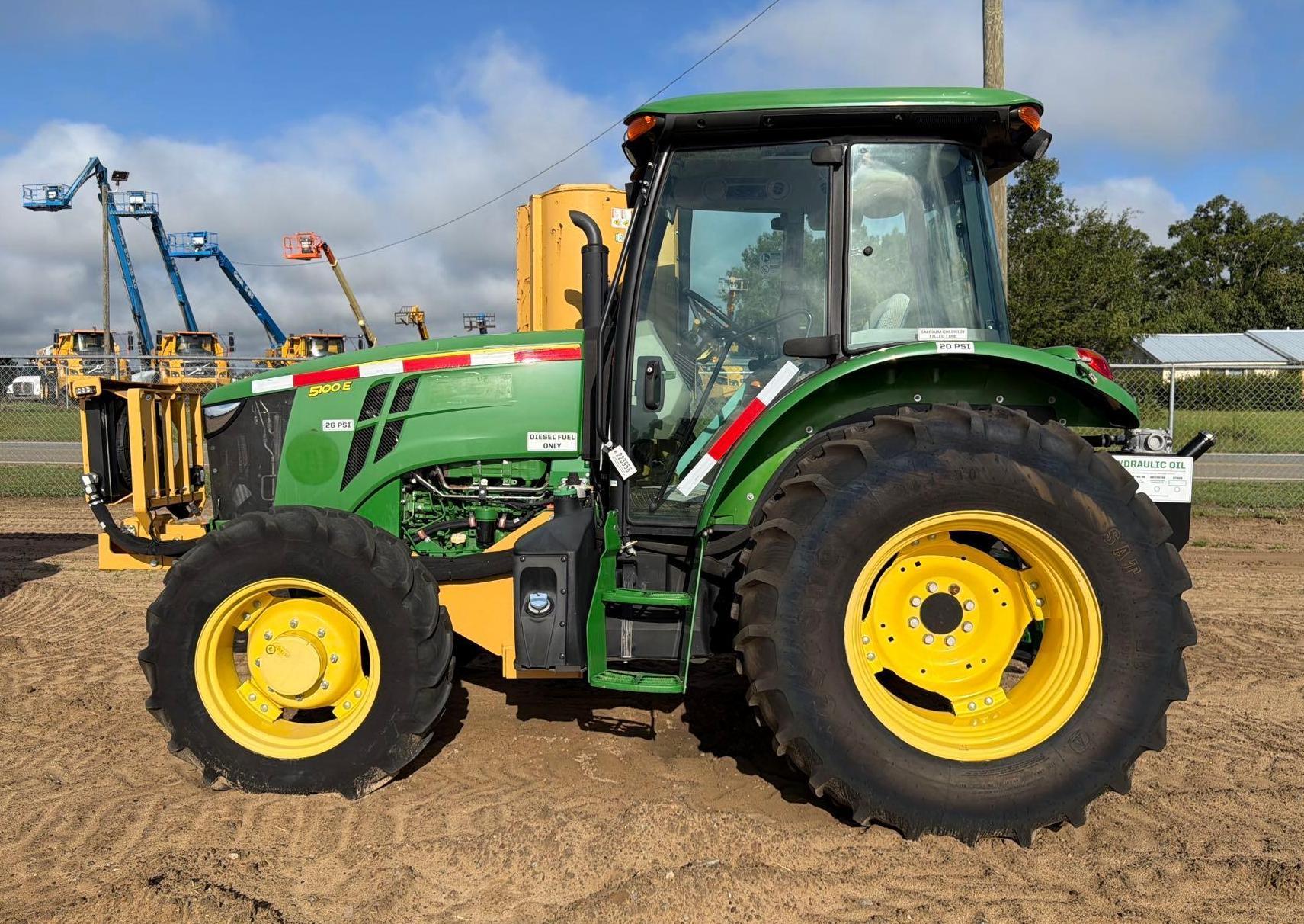 Photo of John Deere 5100E