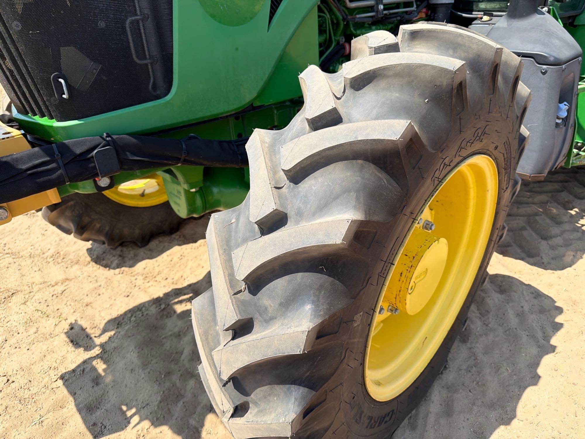 John Deere 5100E