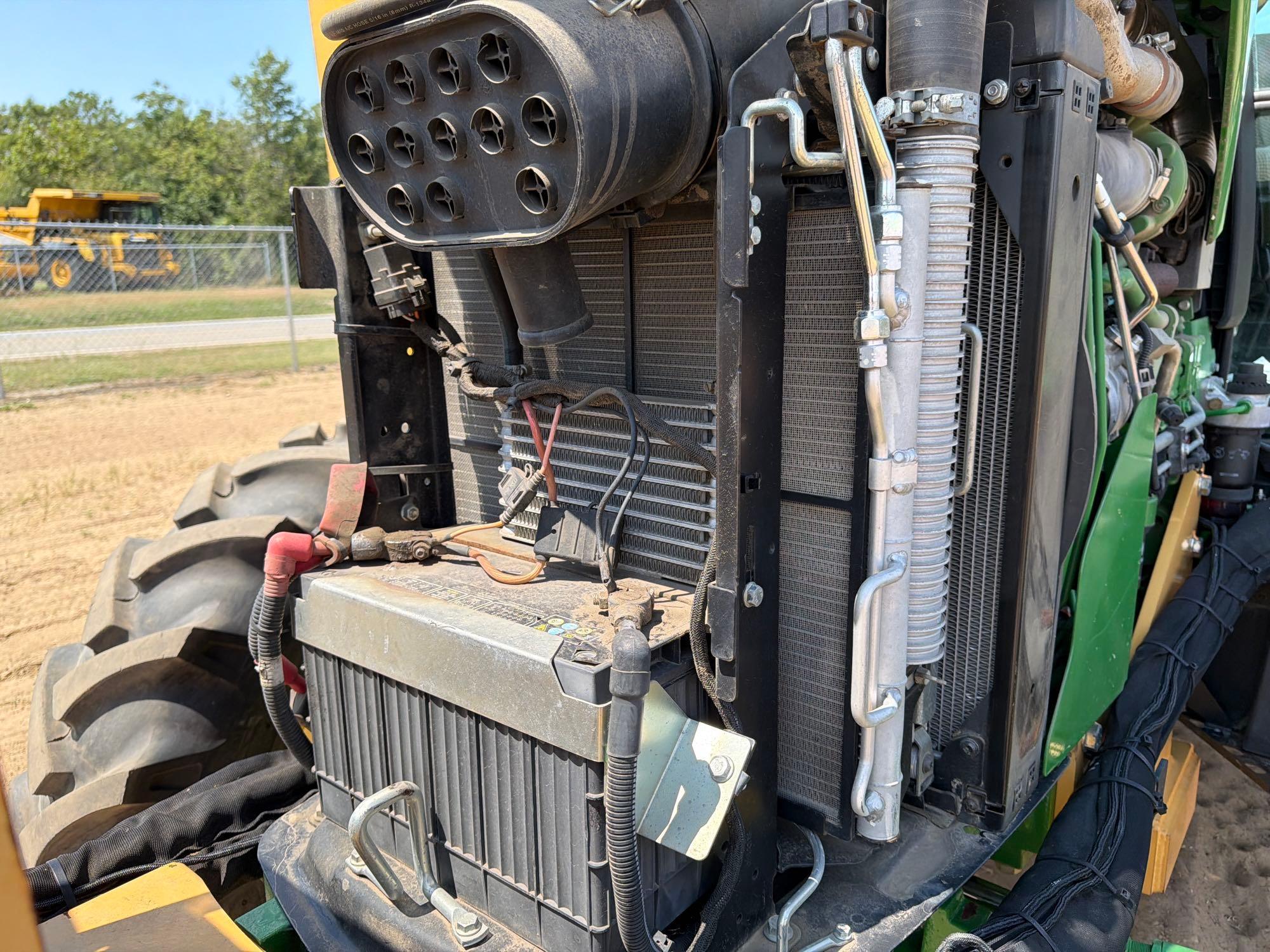 John Deere 5100E