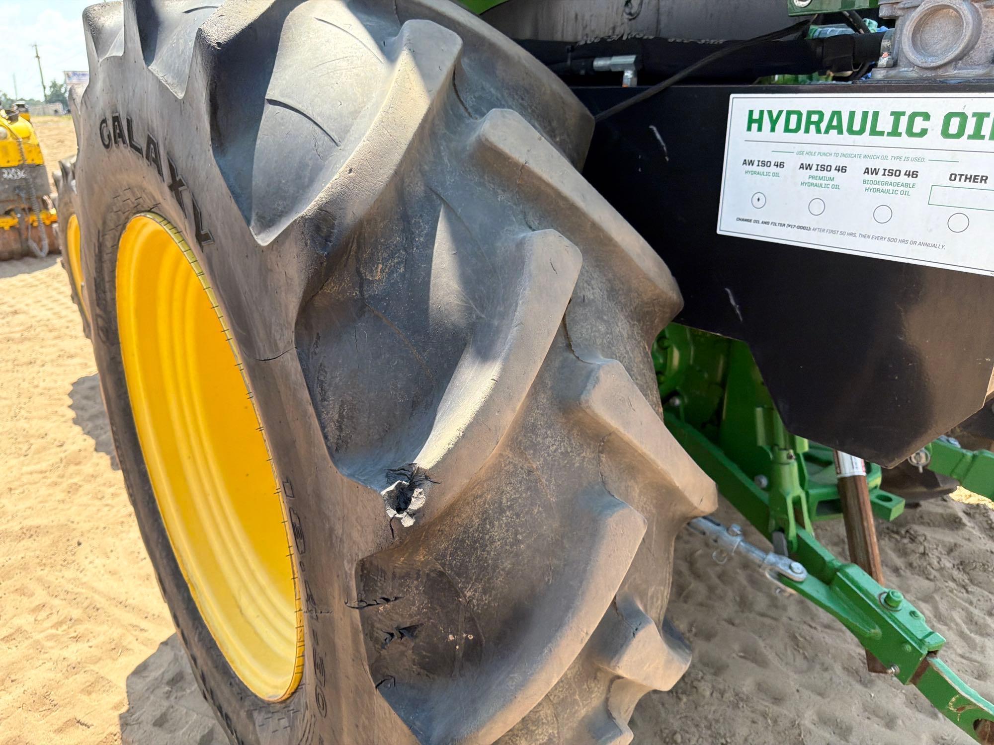 John Deere 5100E
