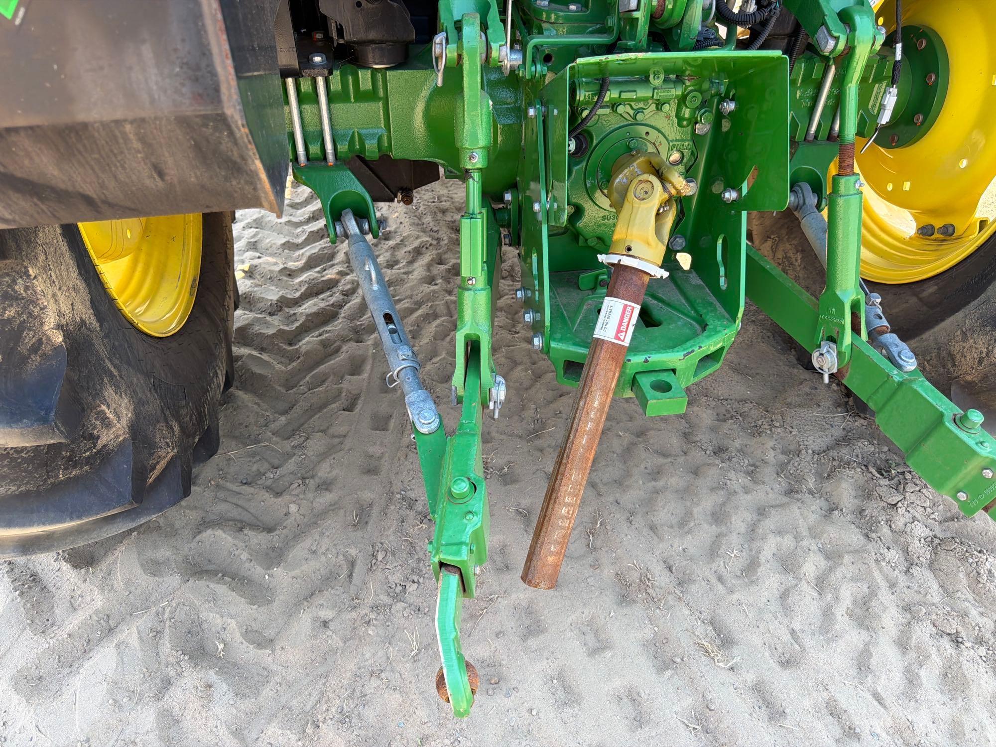 John Deere 5100E
