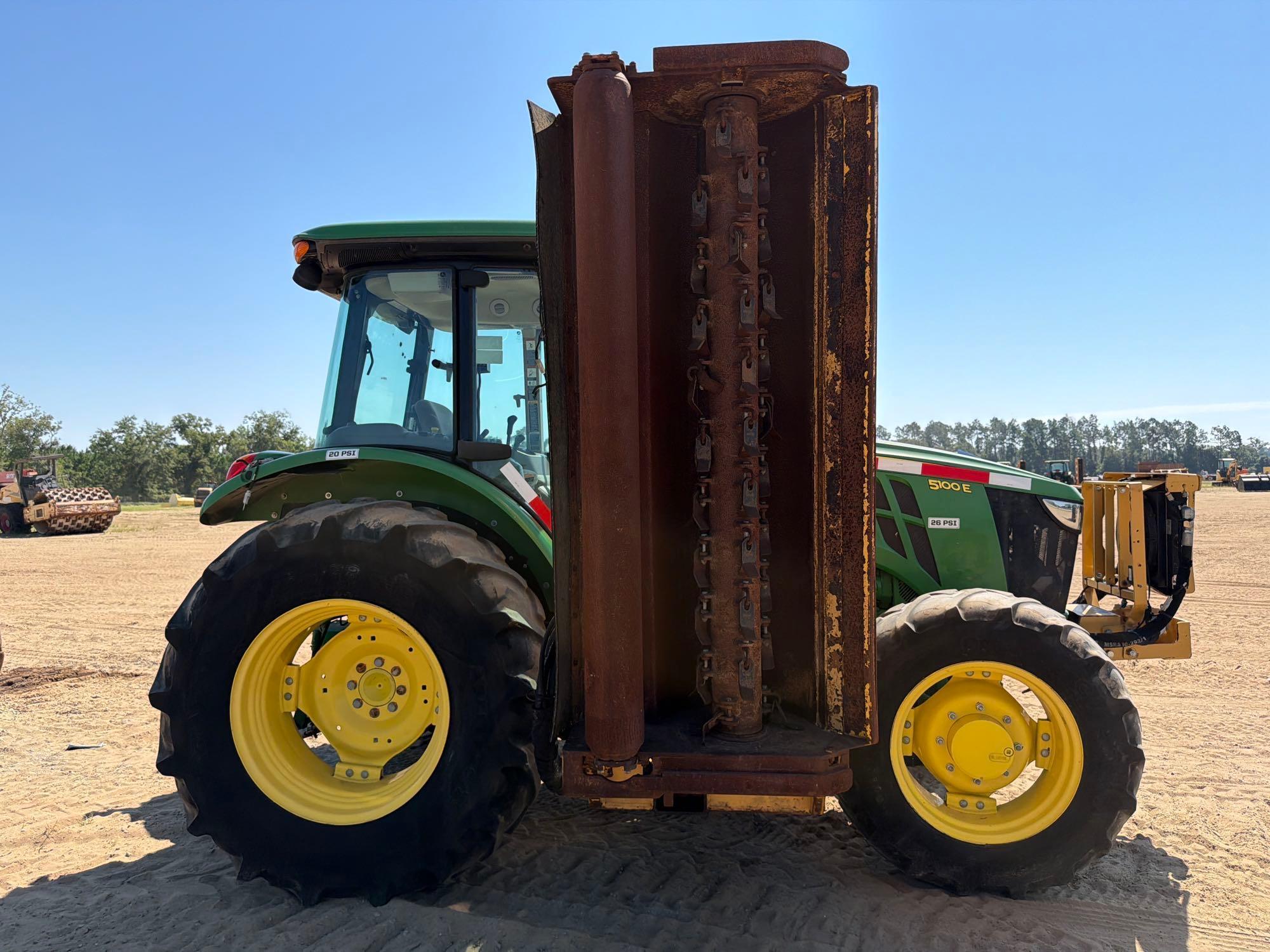 John Deere 5100E