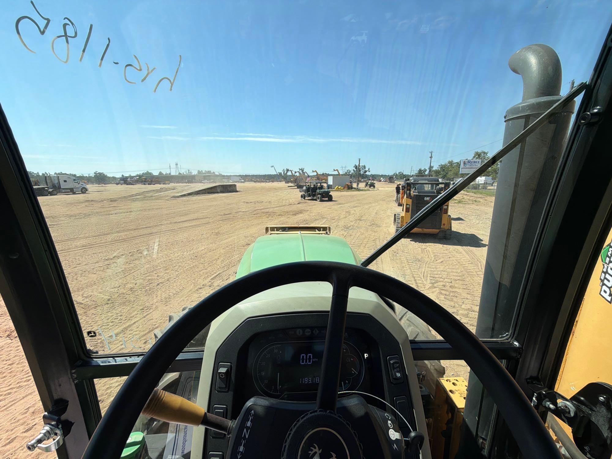 John Deere 5100E