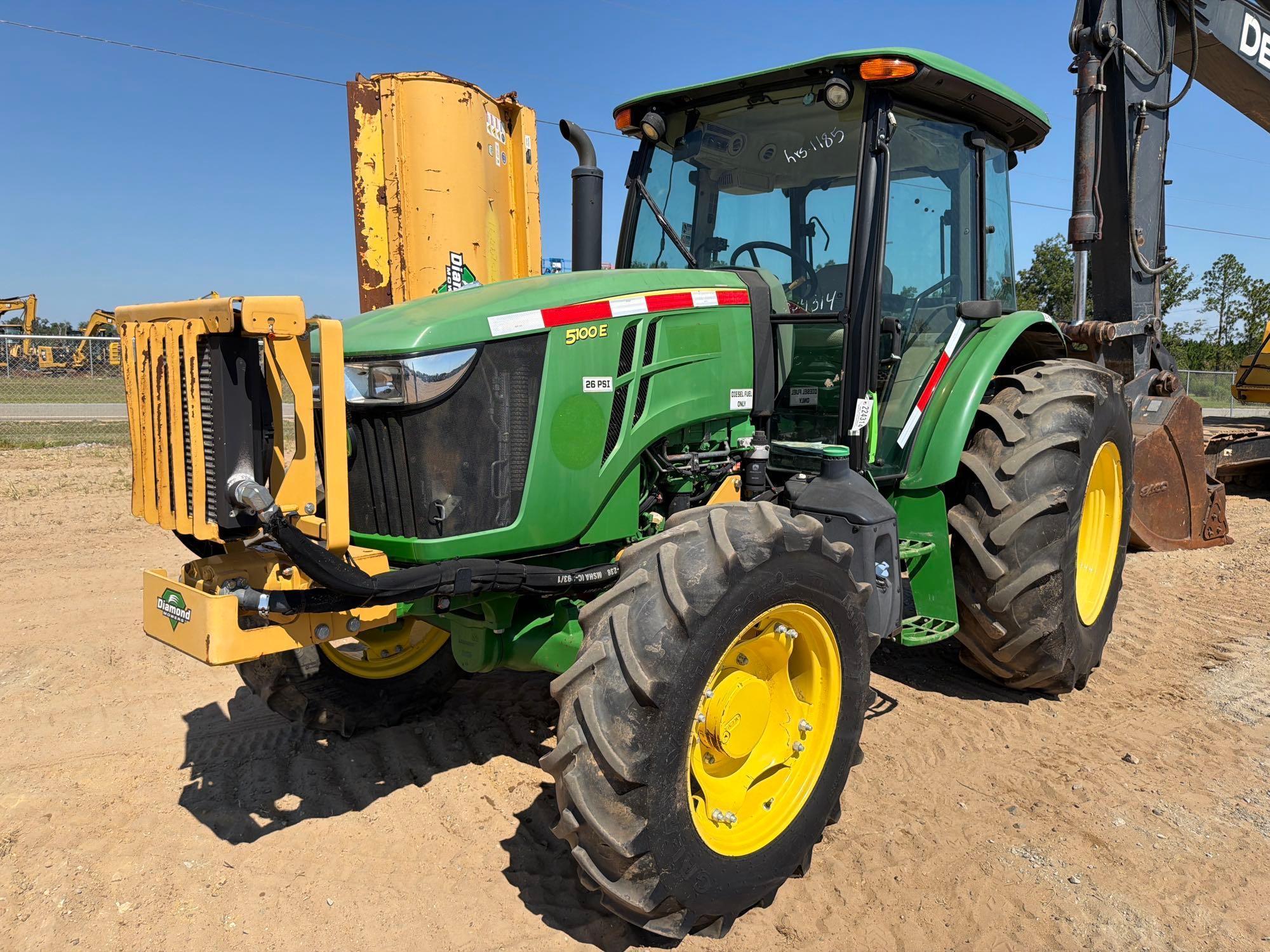 John Deere 5100E