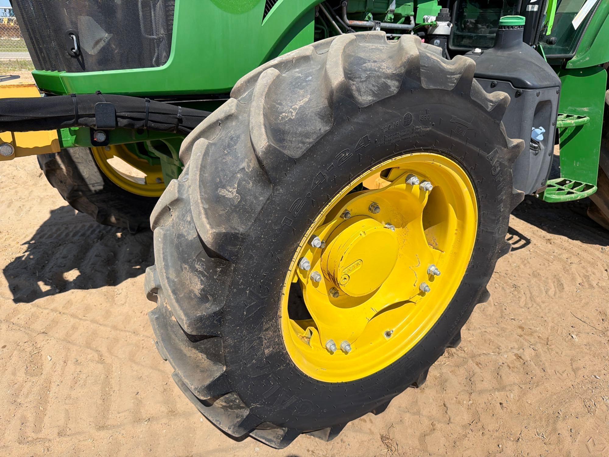 John Deere 5100E