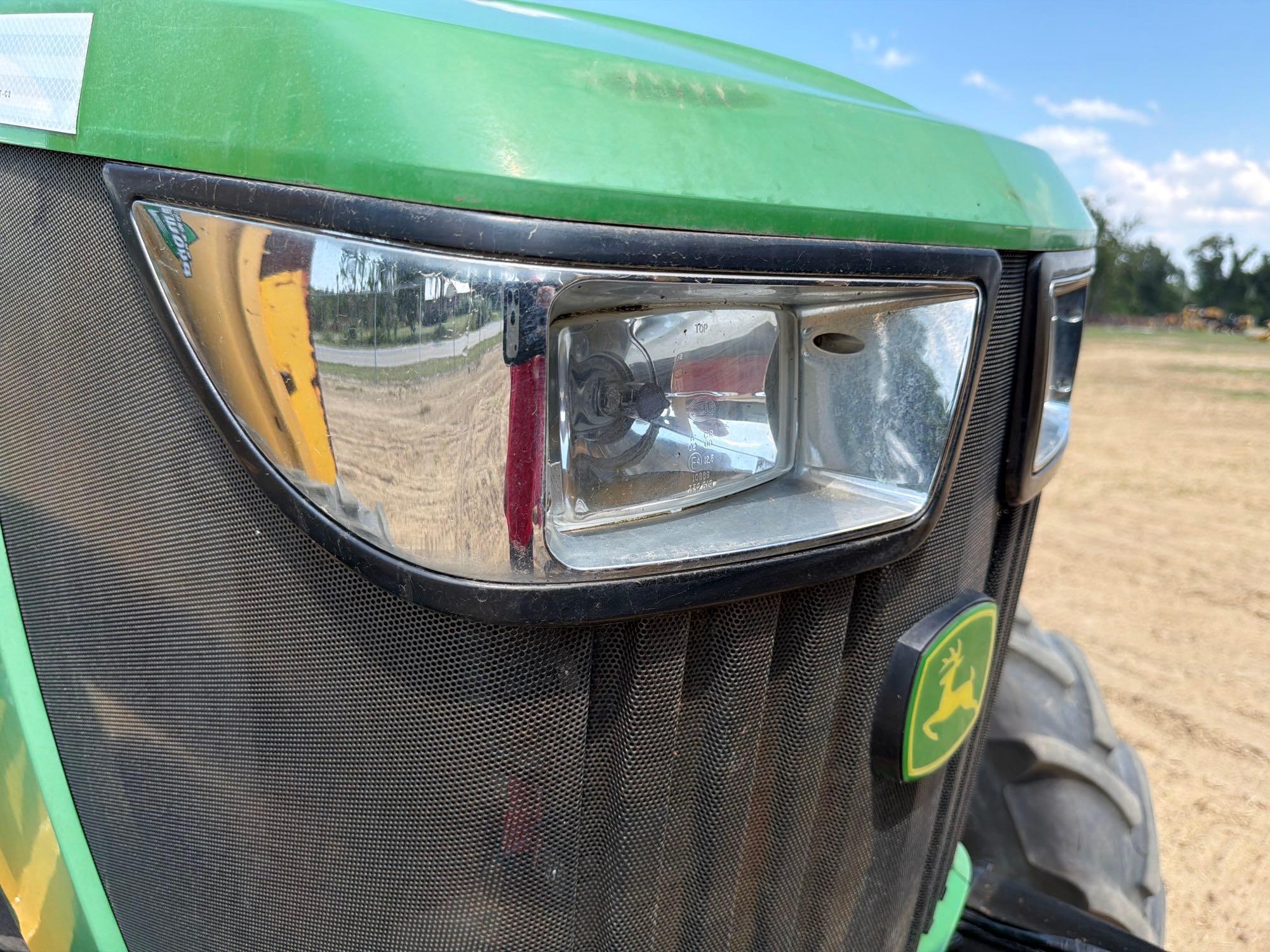 John Deere 5100E