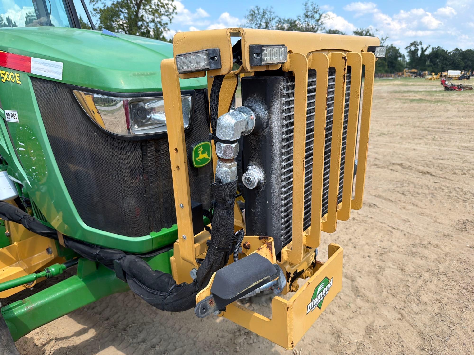 John Deere 5100E