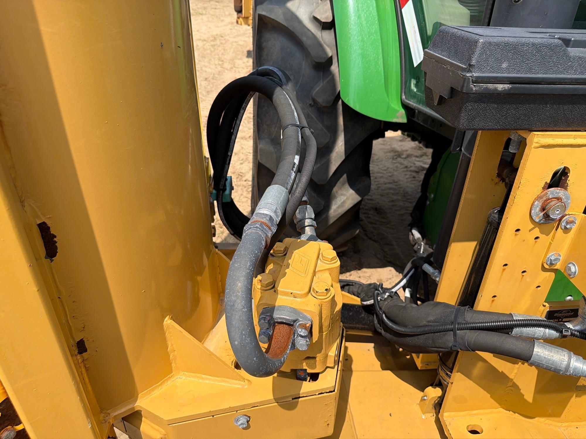 John Deere 5100E