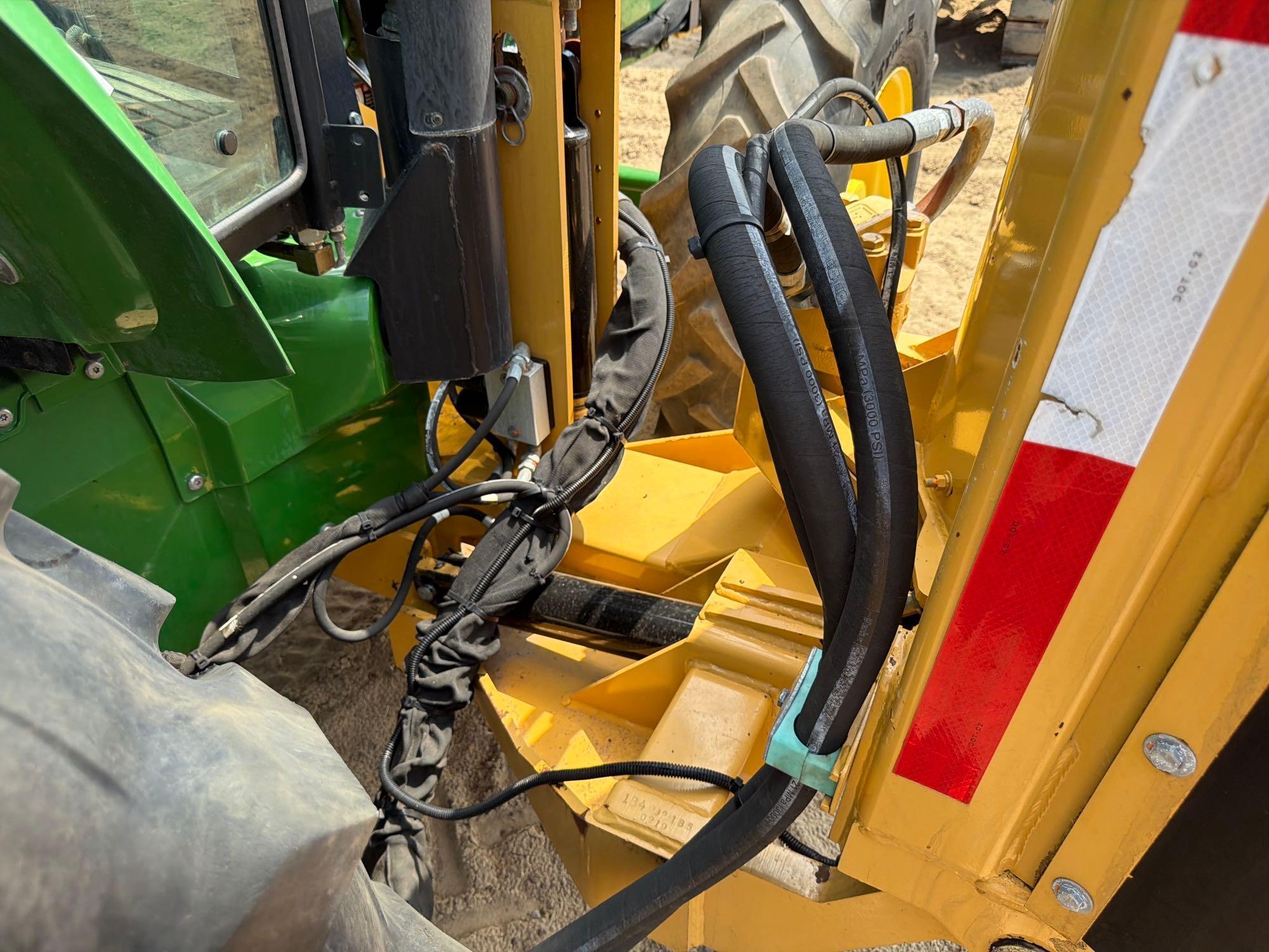 John Deere 5100E