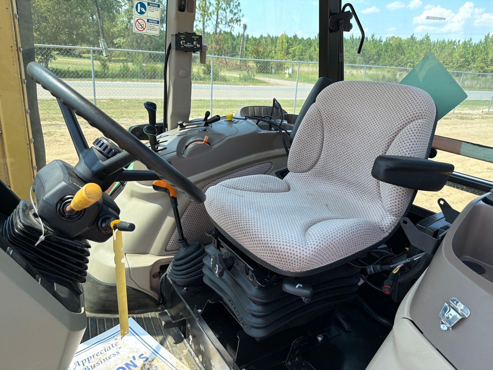 John Deere 5100E