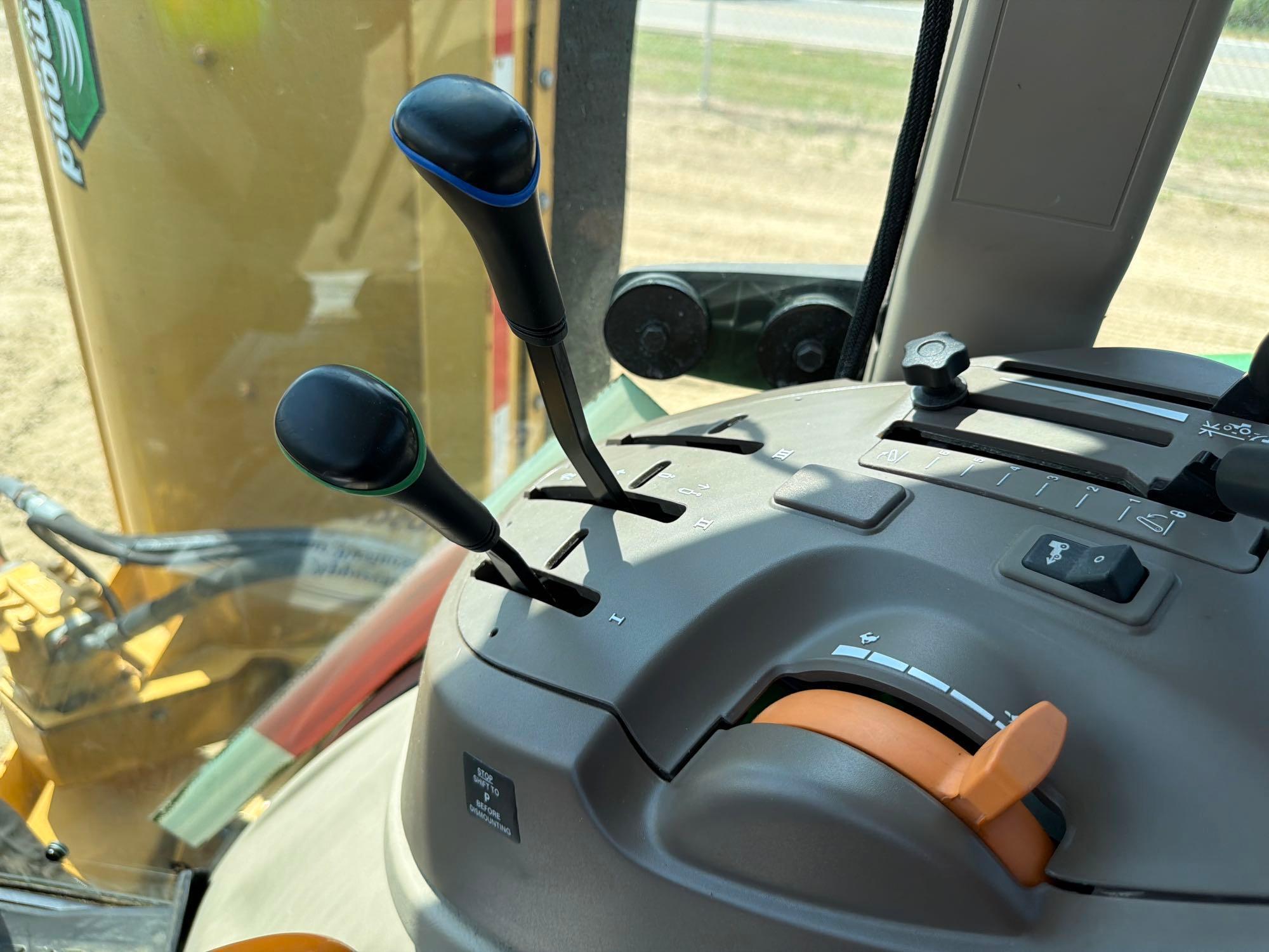 John Deere 5100E