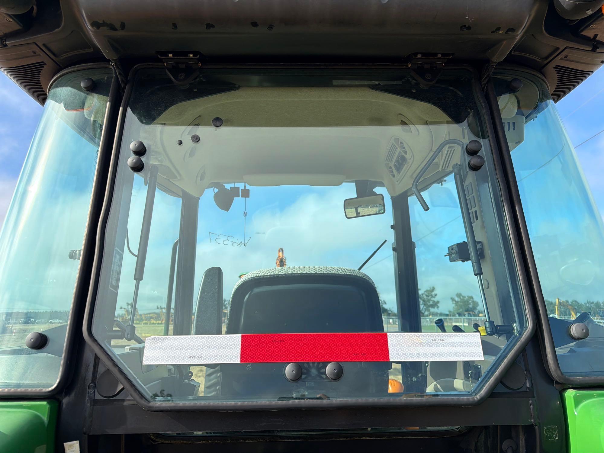 John Deere 5100E