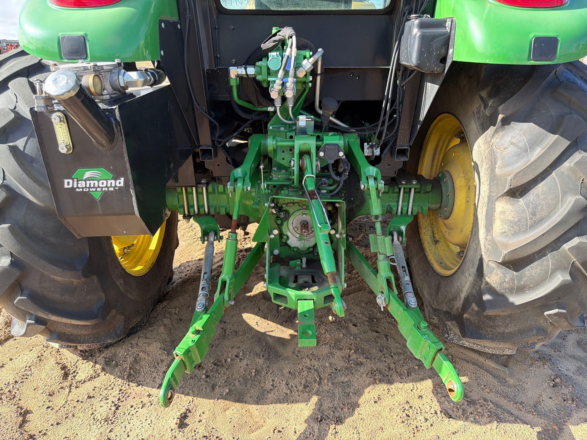 John Deere 5100E