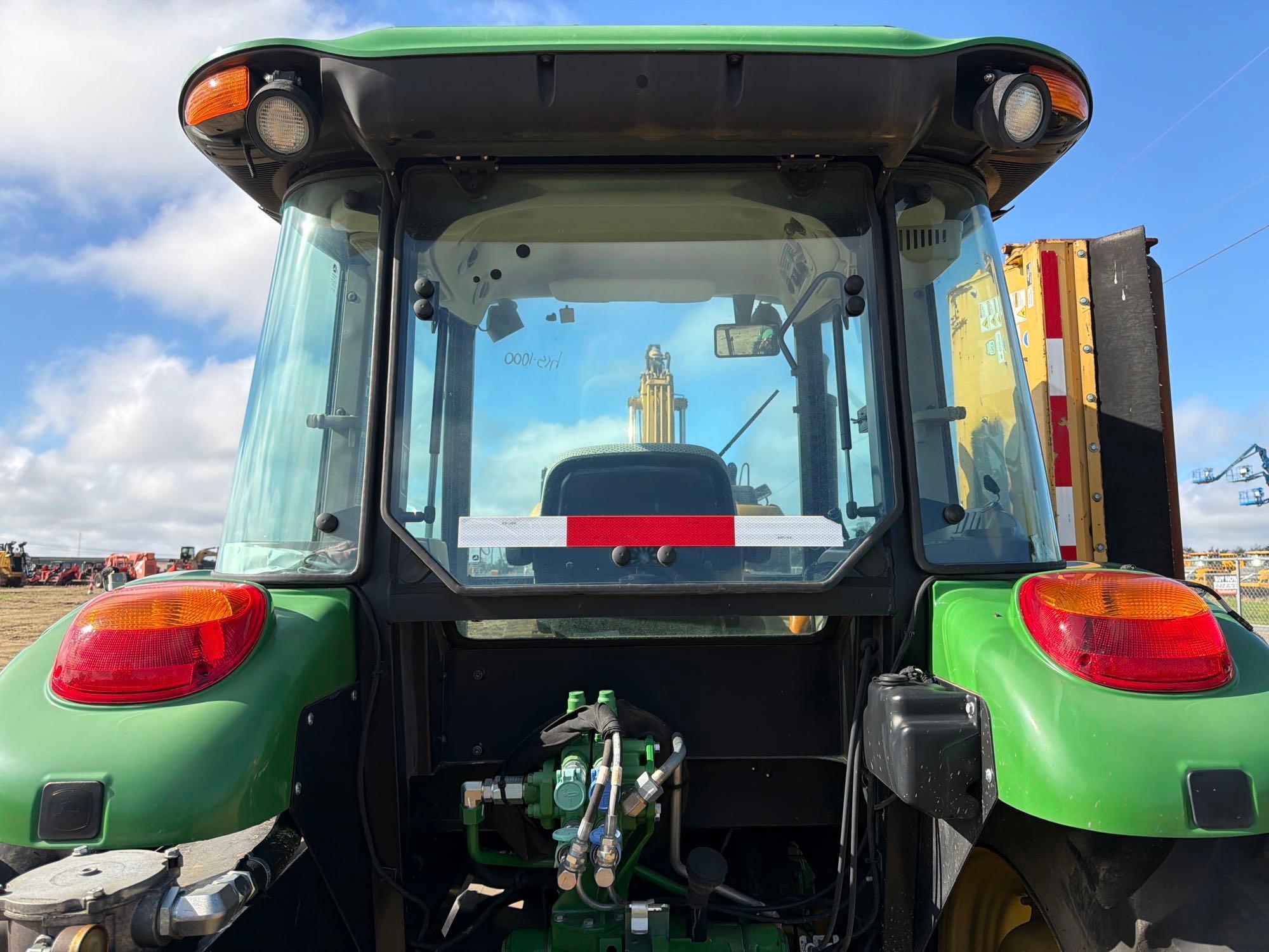 John Deere 5100E