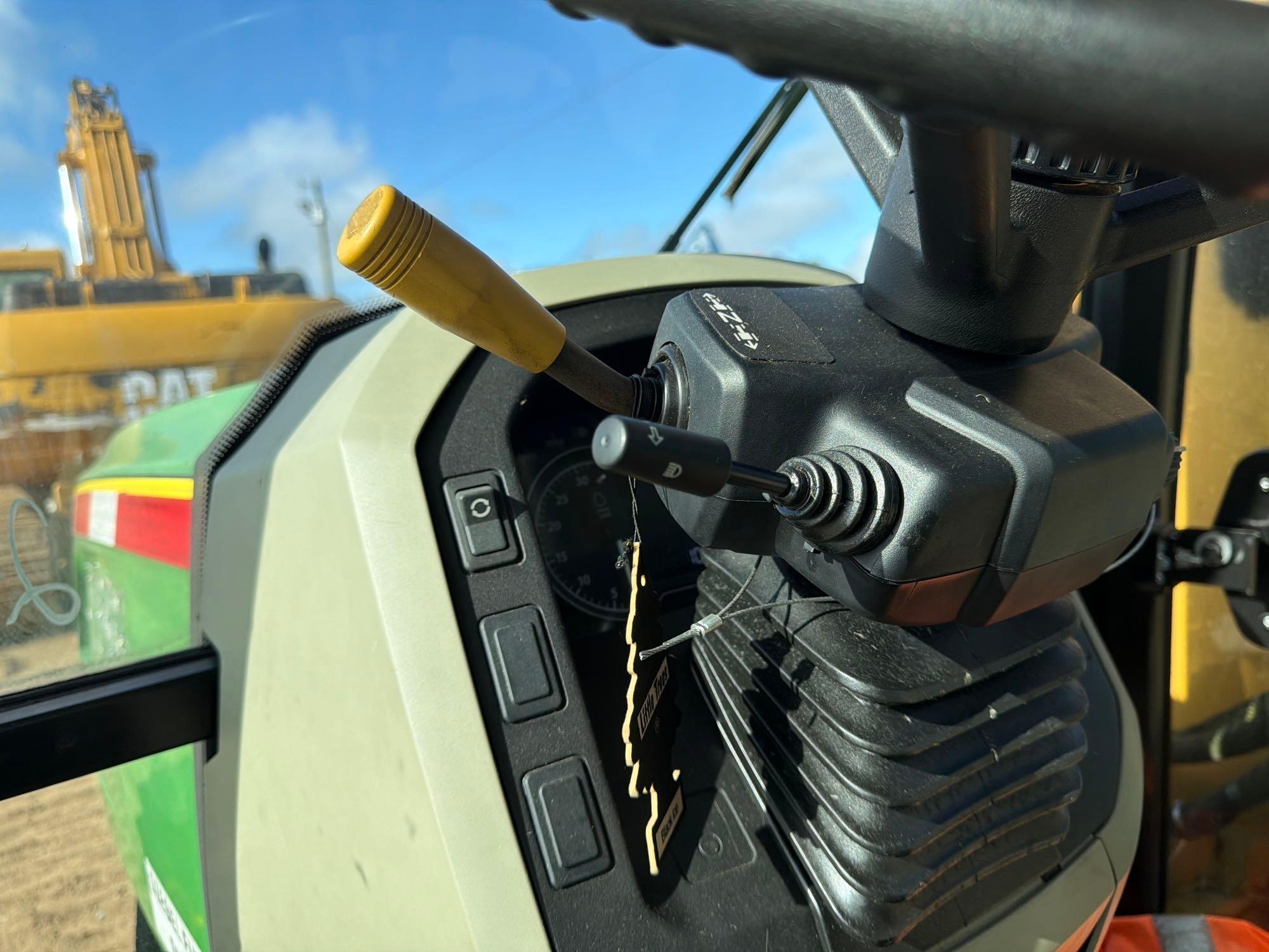 John Deere 5100E