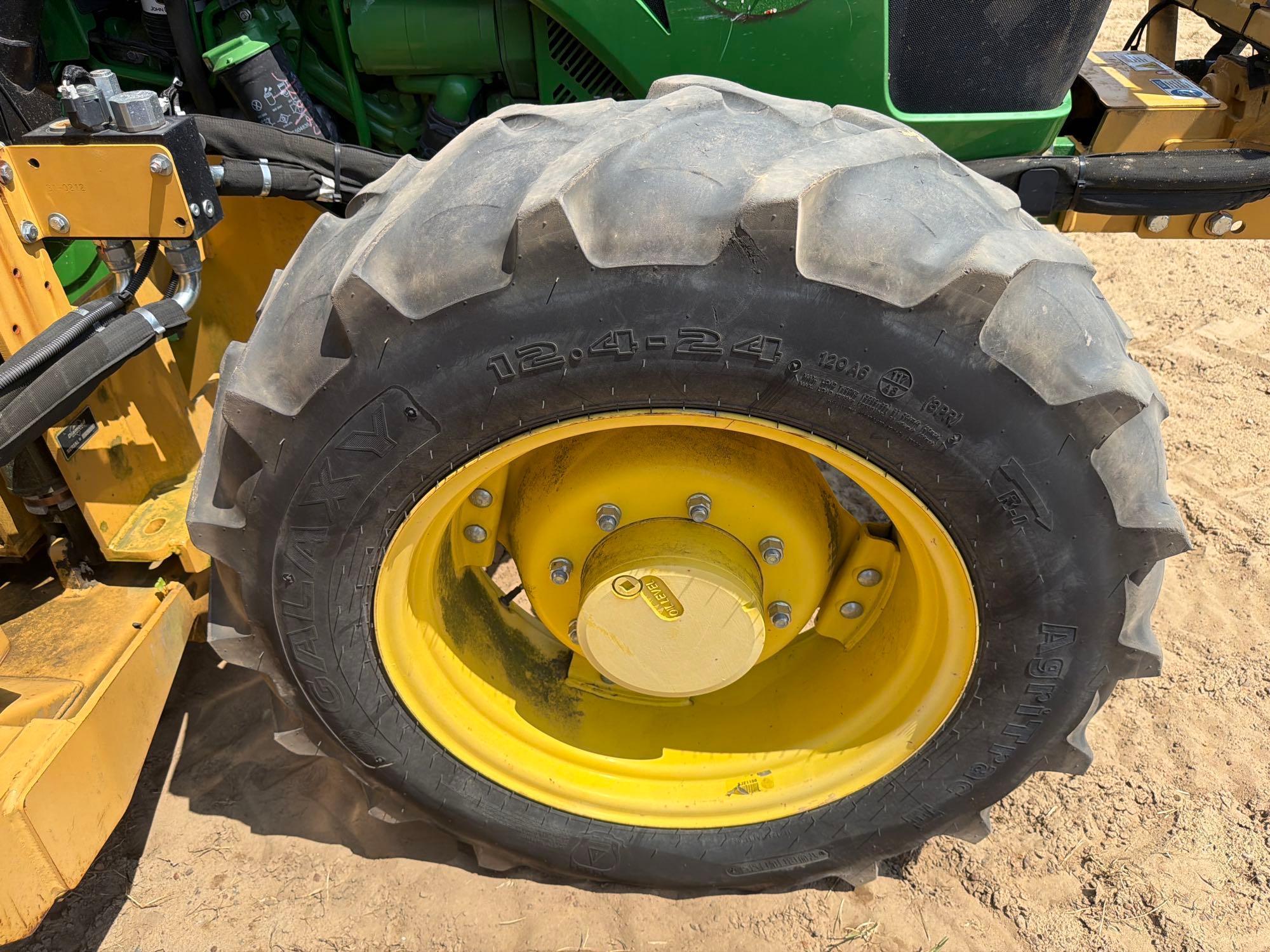 John Deere 5100E