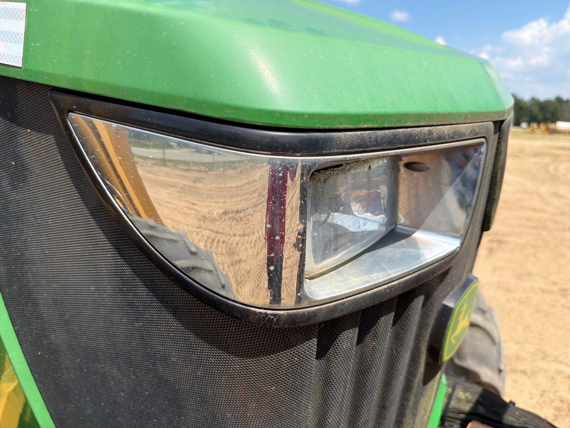 John Deere 5100E
