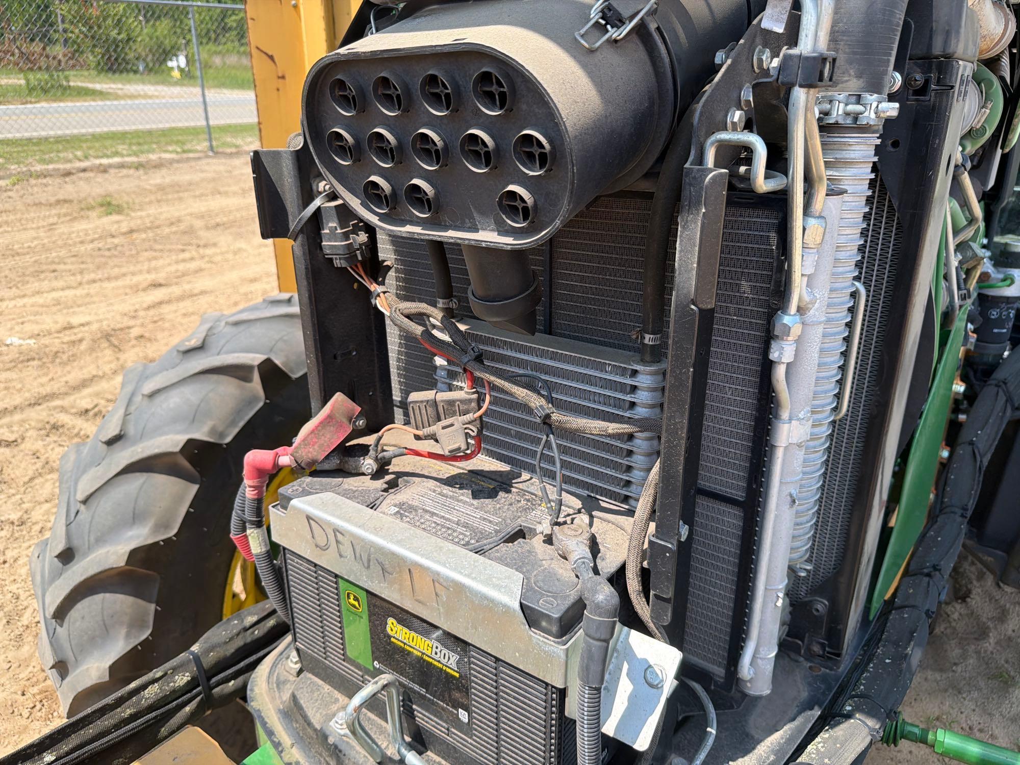 John Deere 5100E