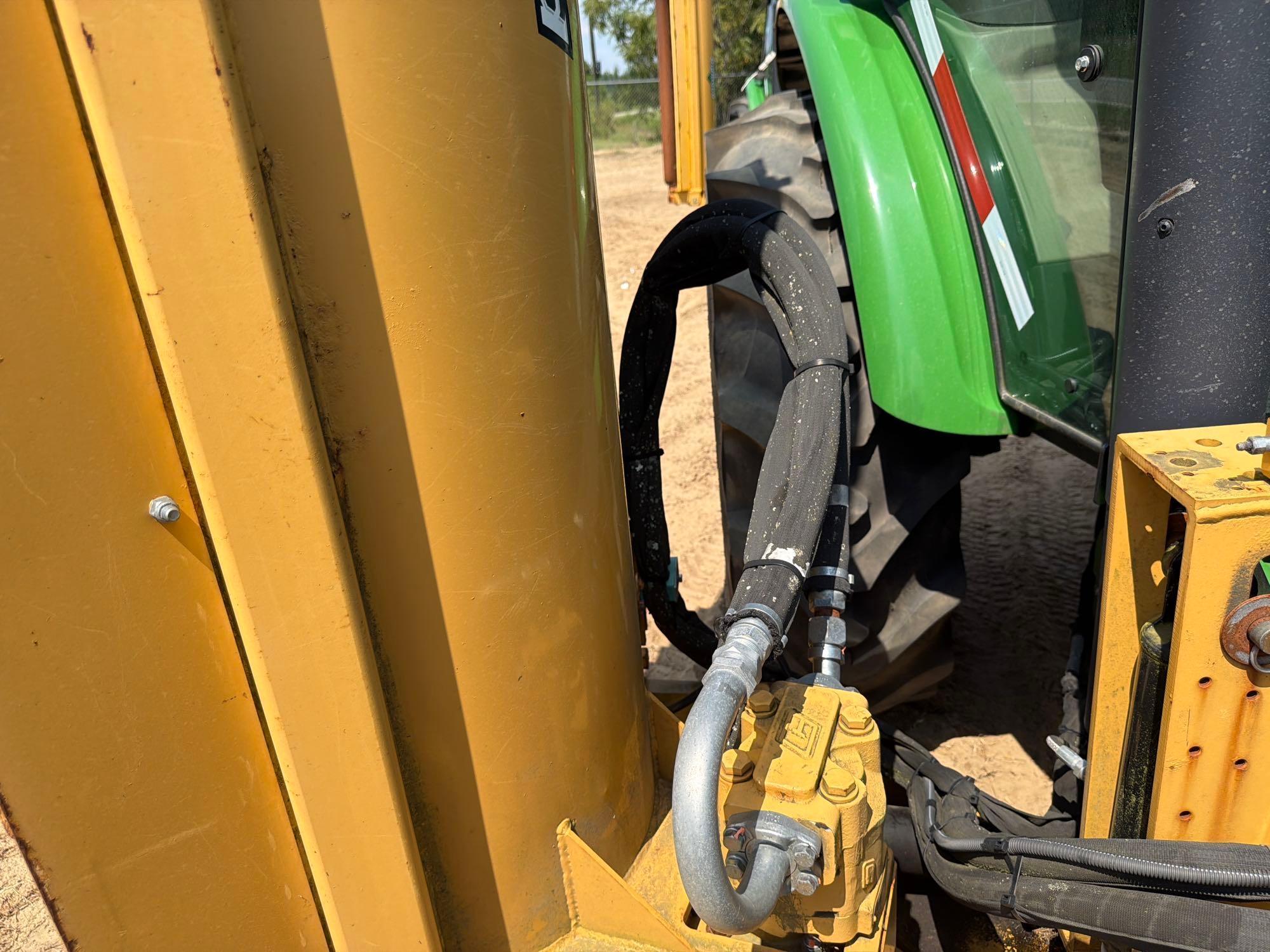 John Deere 5100E