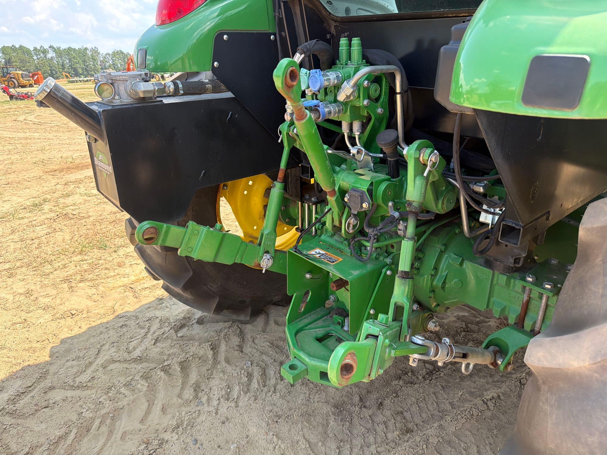 John Deere 5100E