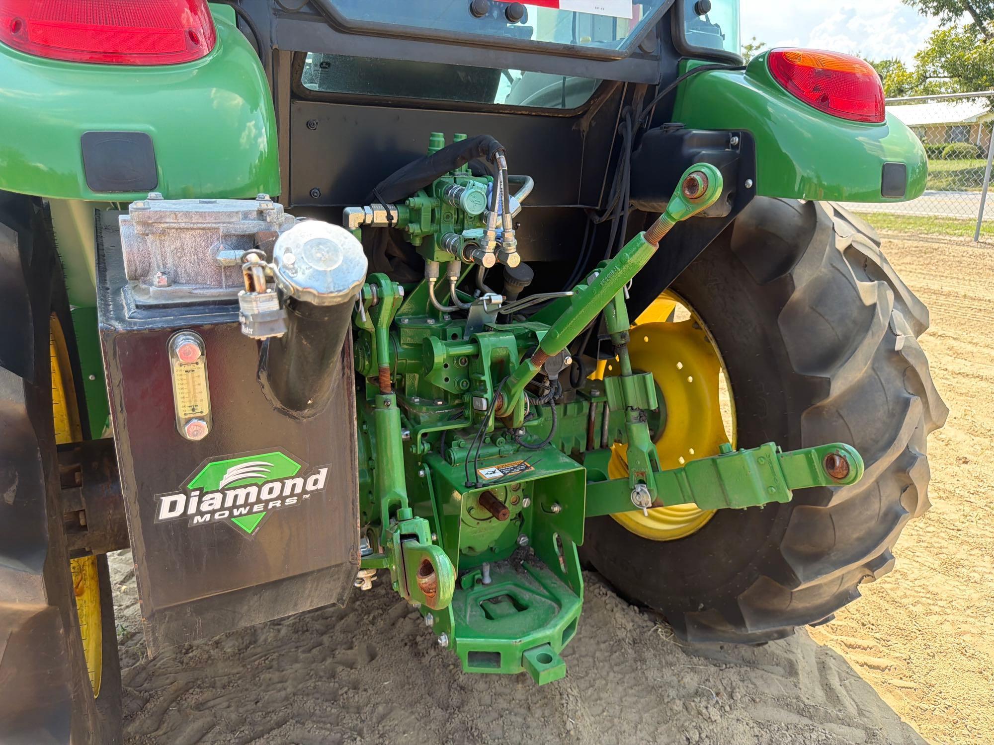 John Deere 5100E