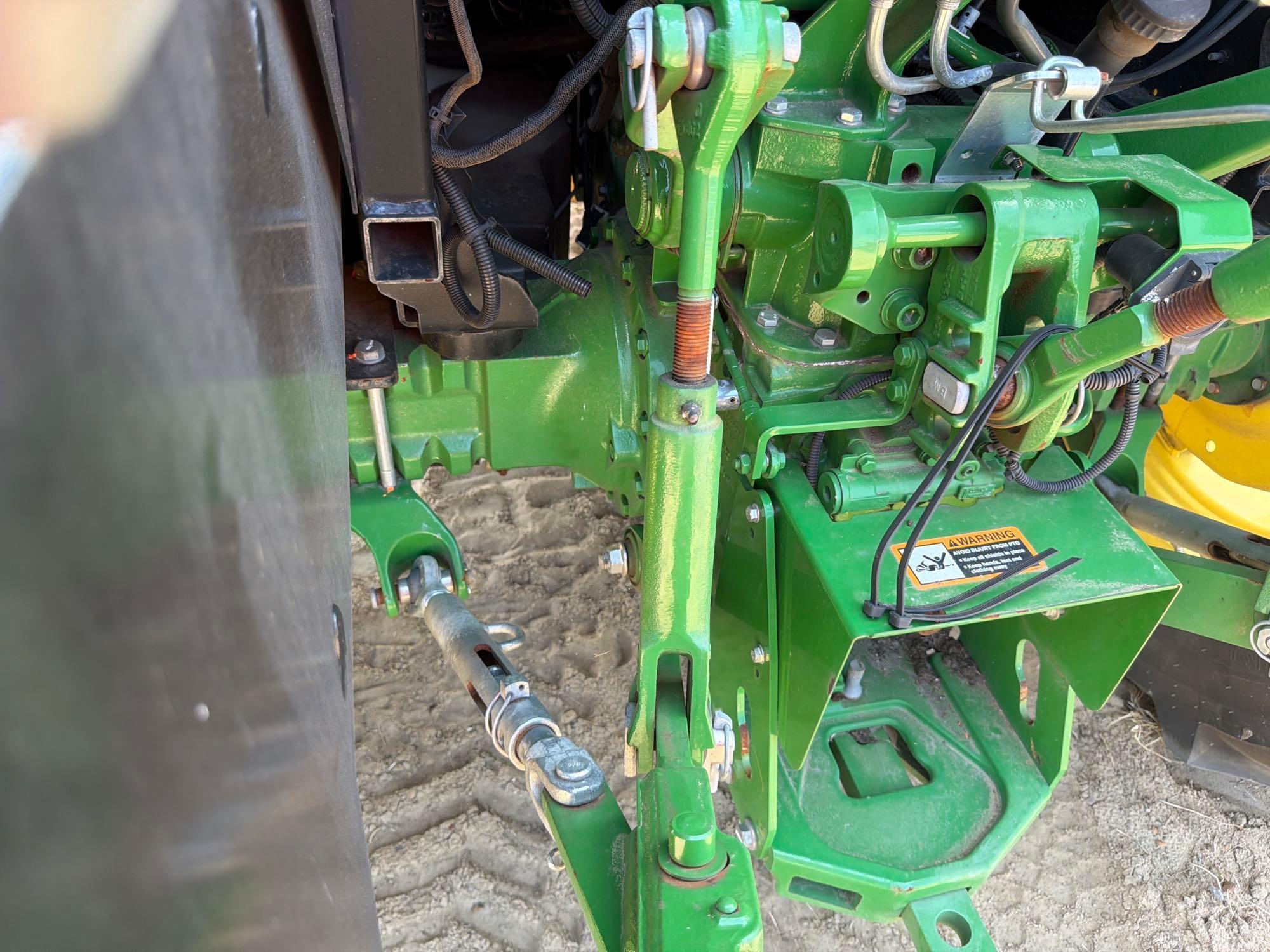 John Deere 5100E