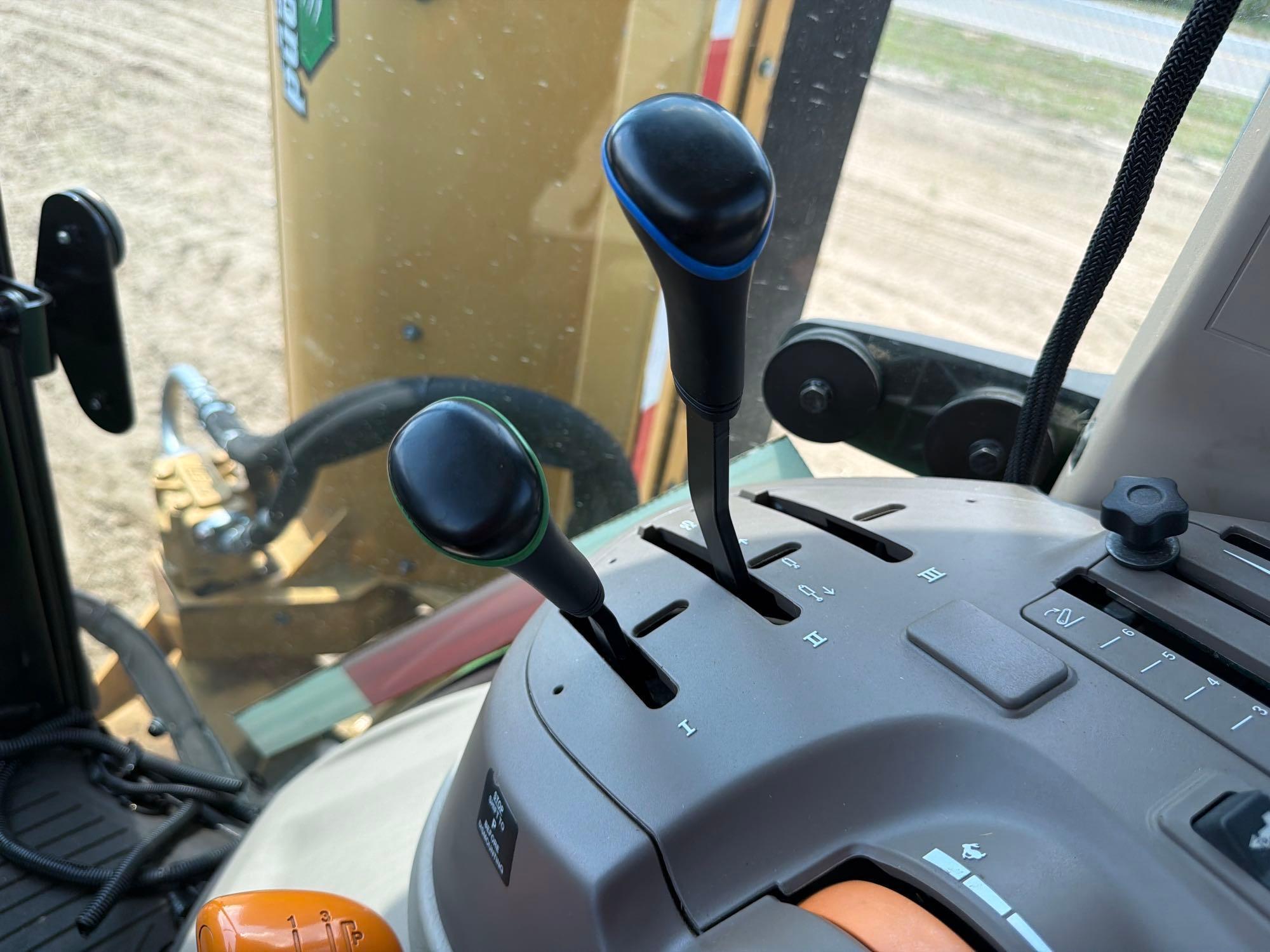 John Deere 5100E