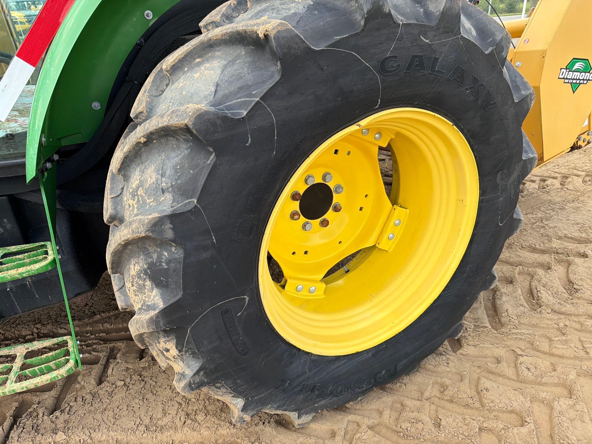 John Deere 5100E