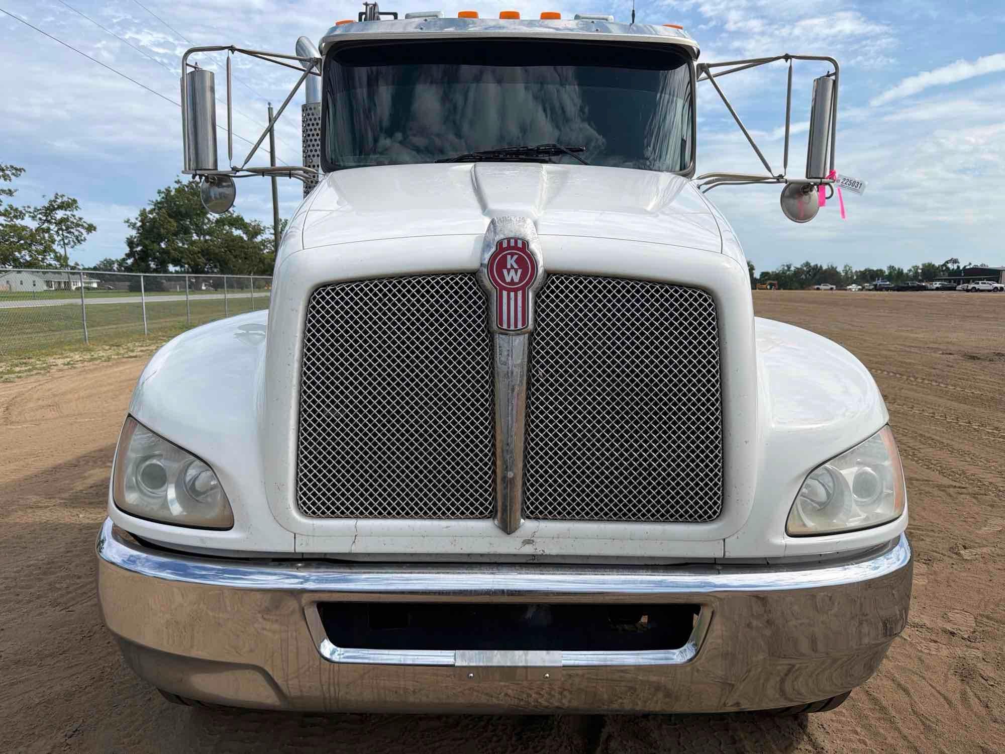 2017 Kenworth T270