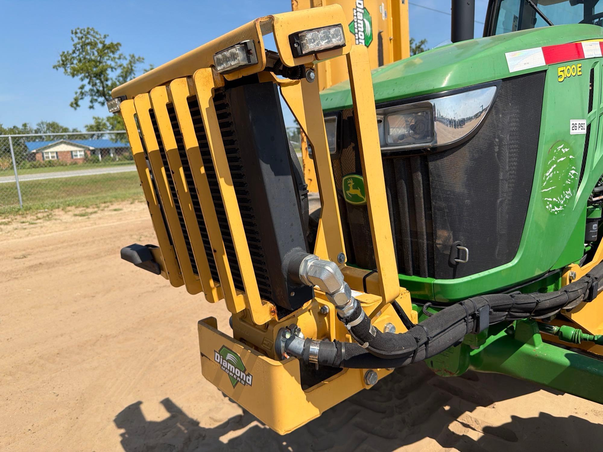 John Deere 5100E
